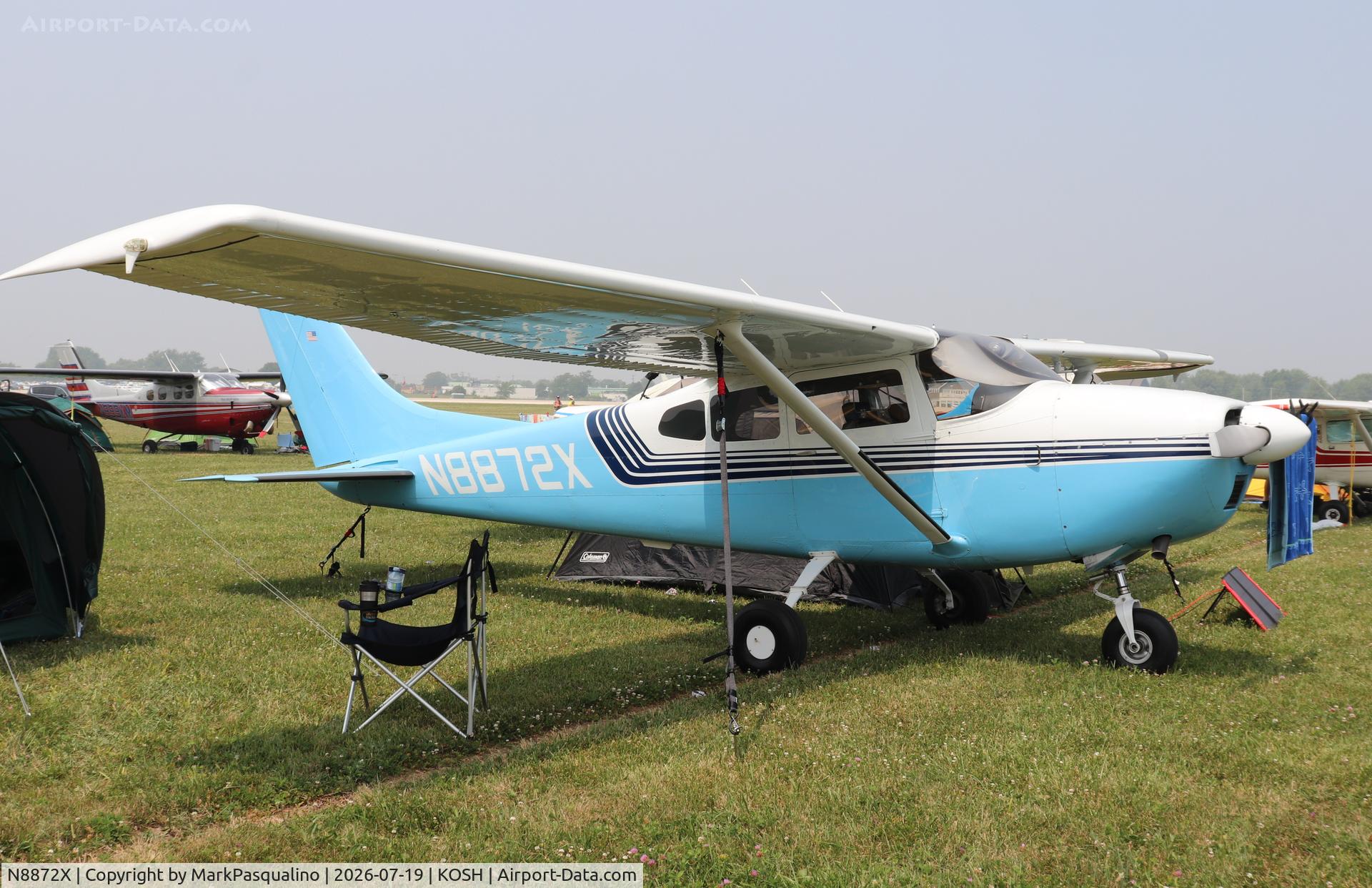Aircraft N8872X, 1961 Cessna 182D Skylane, c/n 18253272, Cessna 182D, at KOSH, photo by MarkPasqualino