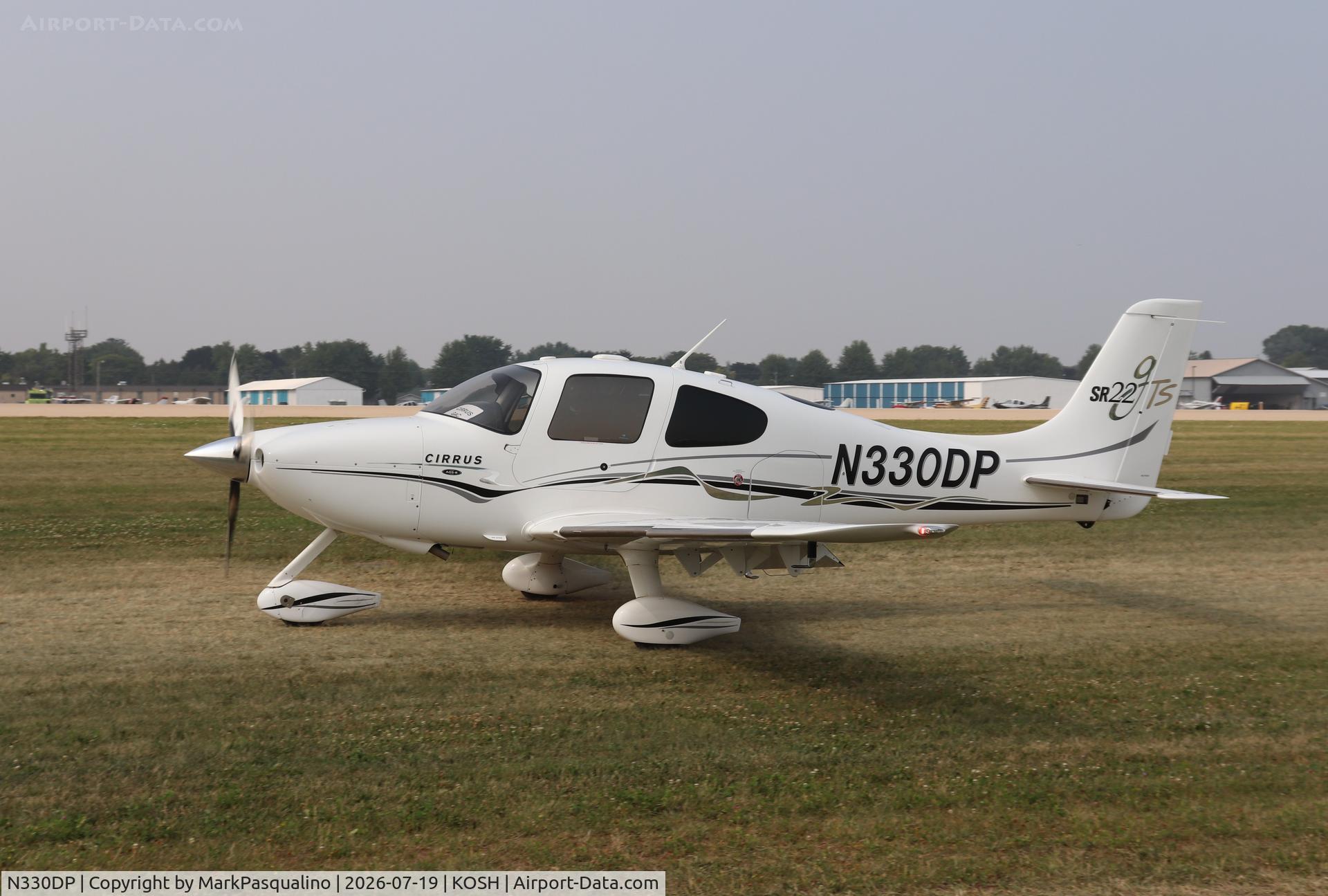 Aircraft N330DP, 2005 Cirrus SR22, c/n 1417, Cirrus SR22, at KOSH, photo by MarkPasqualino