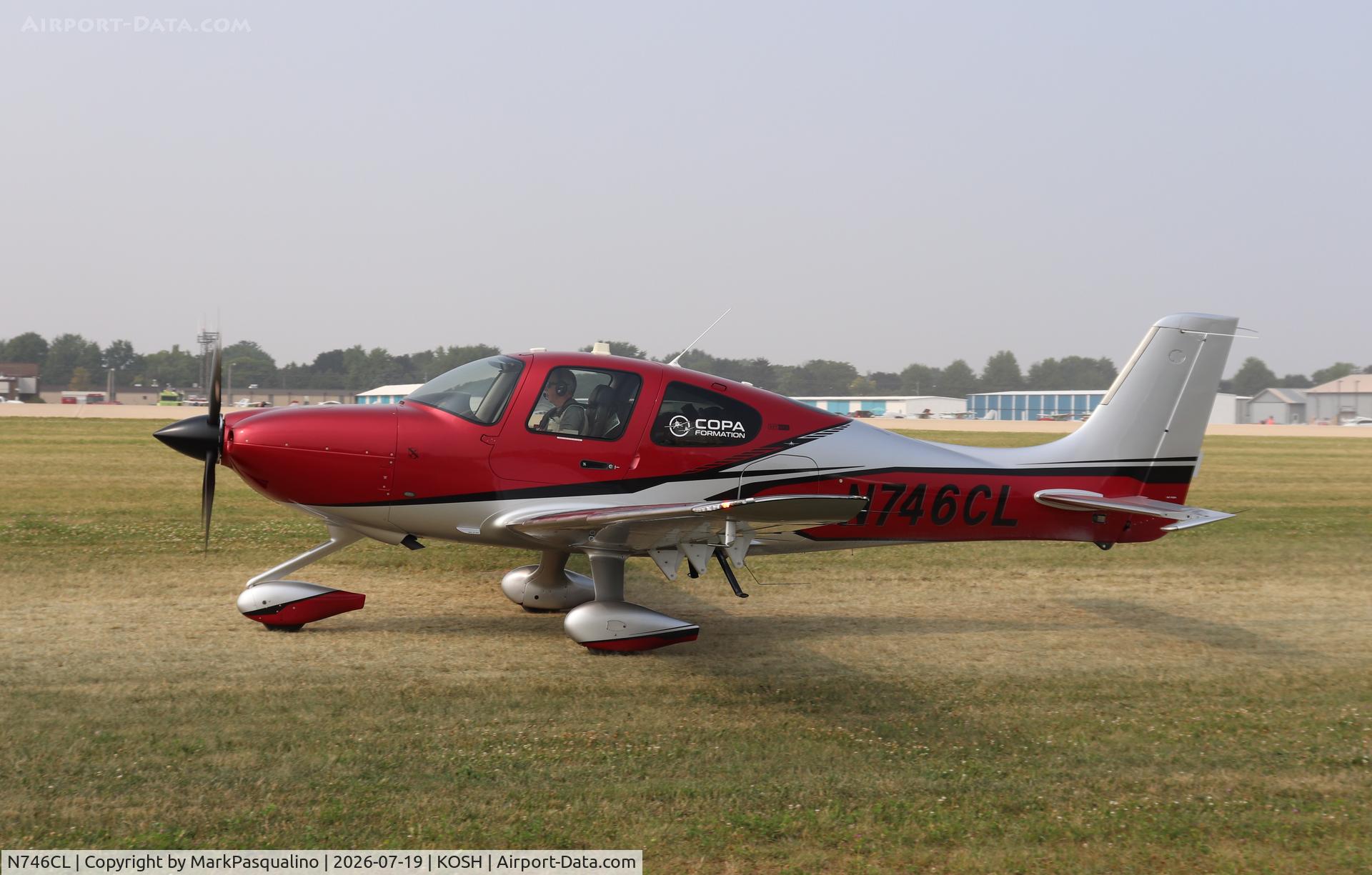 Aircraft N746CL, 2025 Cirrus Design Corp SR22T, c/n 10553, Cirrus SR22T, at KOSH, photo by MarkPasqualino