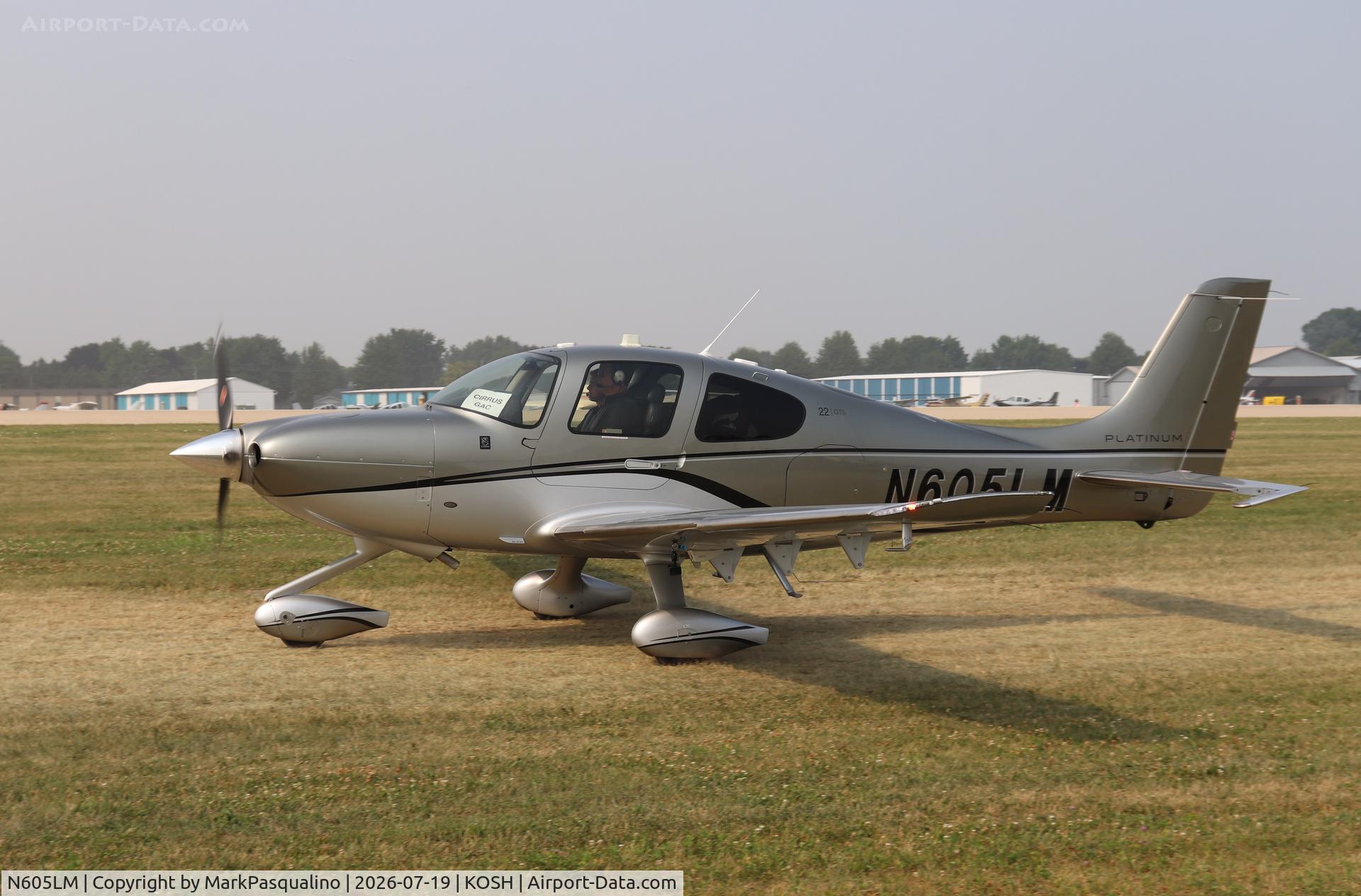 Aircraft N605LM, 2017 Cirrus SR22, c/n 4530, Cirrus SR22, at KOSH, photo by MarkPasqualino