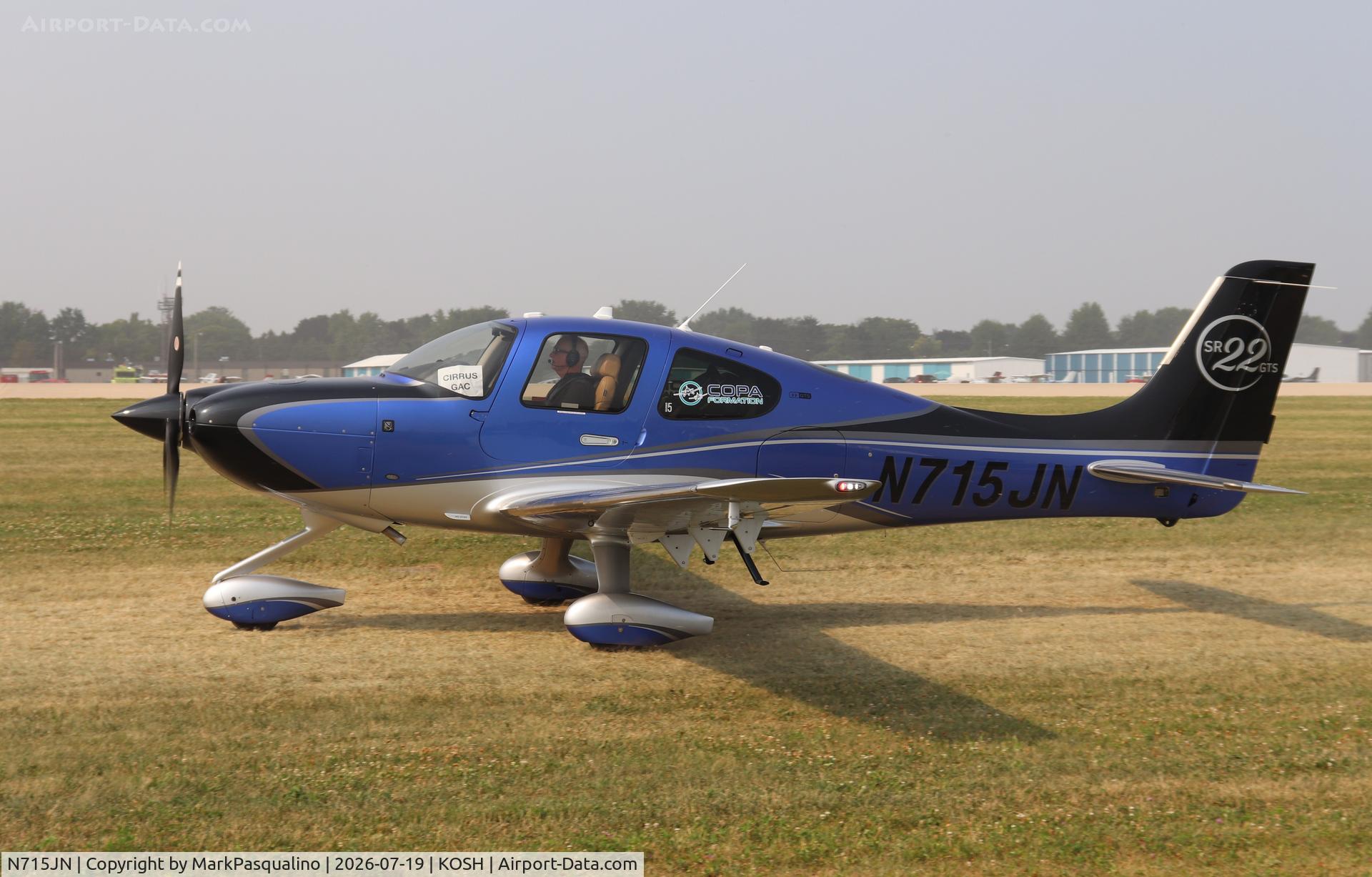 Aircraft N715JN, 2013 Cirrus Design Corp SR22, c/n 3958, Cirrus SR22, at KOSH, photo by MarkPasqualino