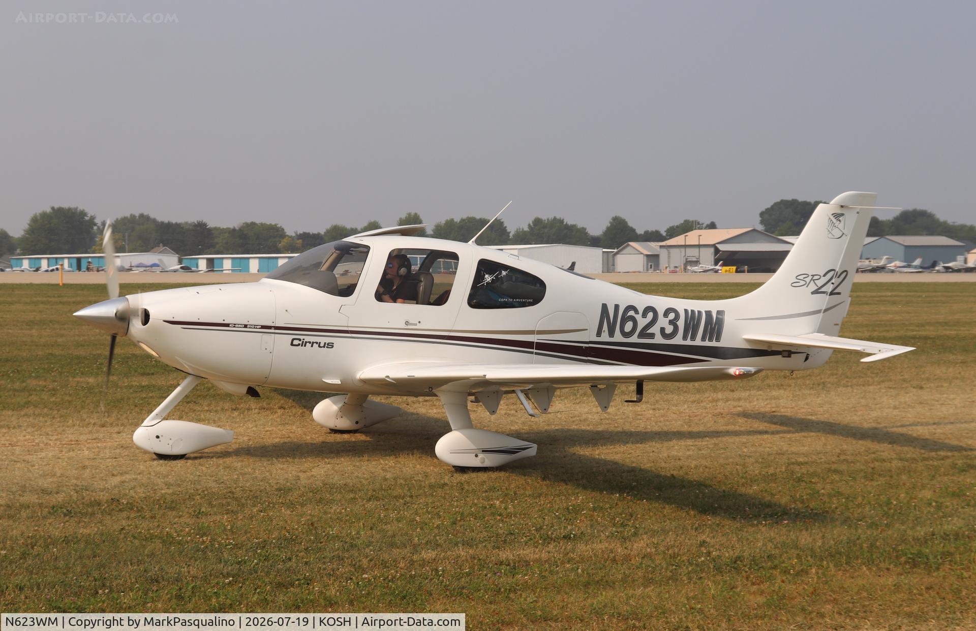 Aircraft N623WM, 2002 Cirrus SR22, c/n 0208, Cirrus SR22, at KOSH, photo by MarkPasqualino