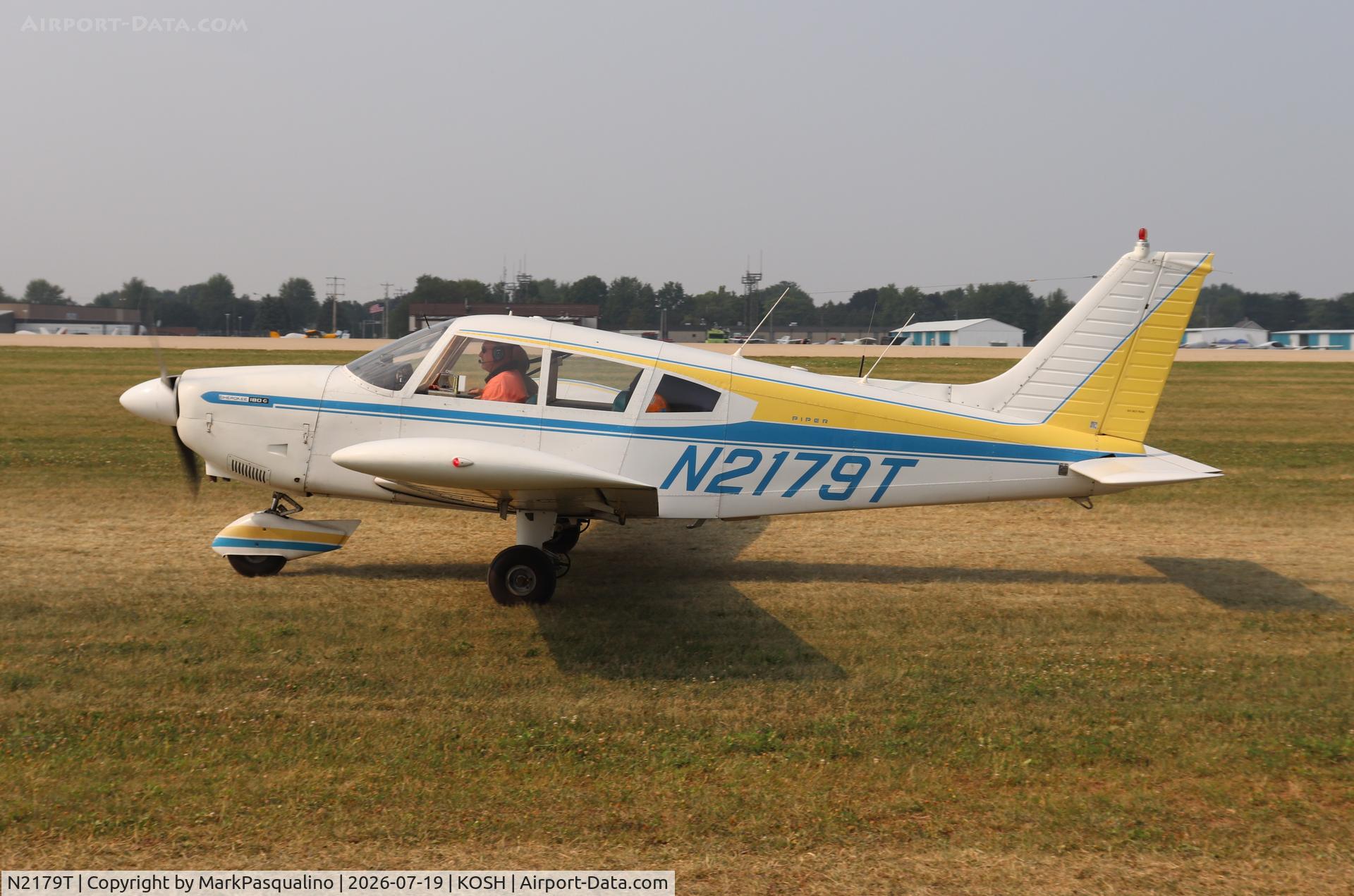 Aircraft N2179T, 1972 Piper PA-28-180, c/n 28-7205024, Piper PA-28-180, at KOSH, photo by MarkPasqualino