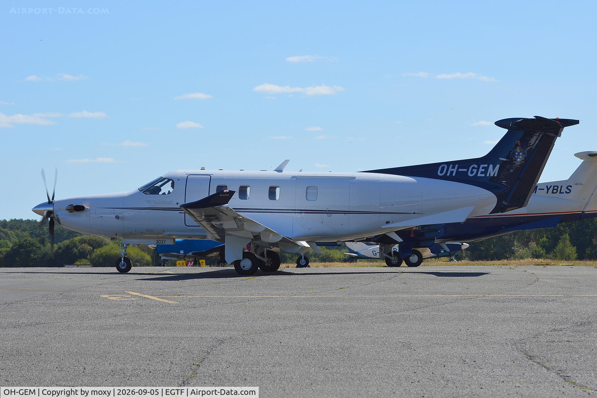 Aircraft OH-GEM, 2025 Pilatus PC-12/47G PRO, c/n 3037, Pilatus PC-12/47G PRO at Fairoaks. Ex HB-FRH, at EGTF, photo by moxy