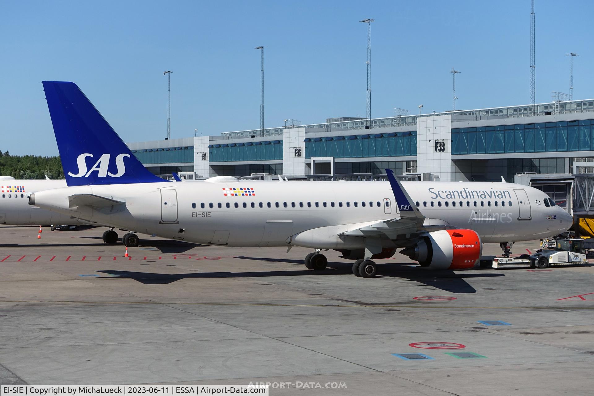 Aircraft EI-SIE, 2018 Airbus A320-251N, c/n 8058, At Arlanda, at ESSA, photo by MichaLueck