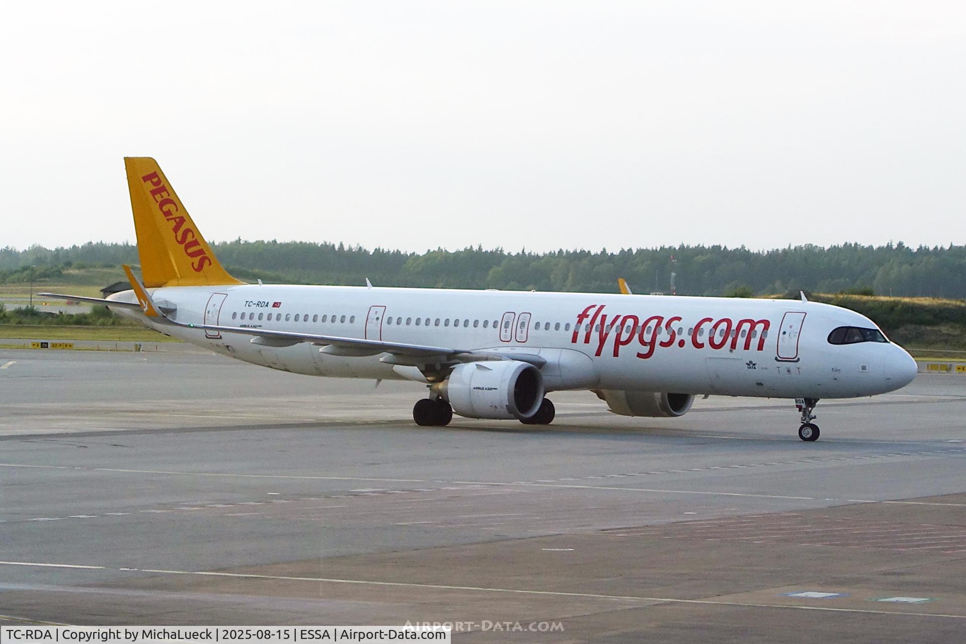 Aircraft TC-RDA, 2022 Airbus A321-251NX, c/n 10987, At Arlanda, at ESSA, photo by MichaLueck