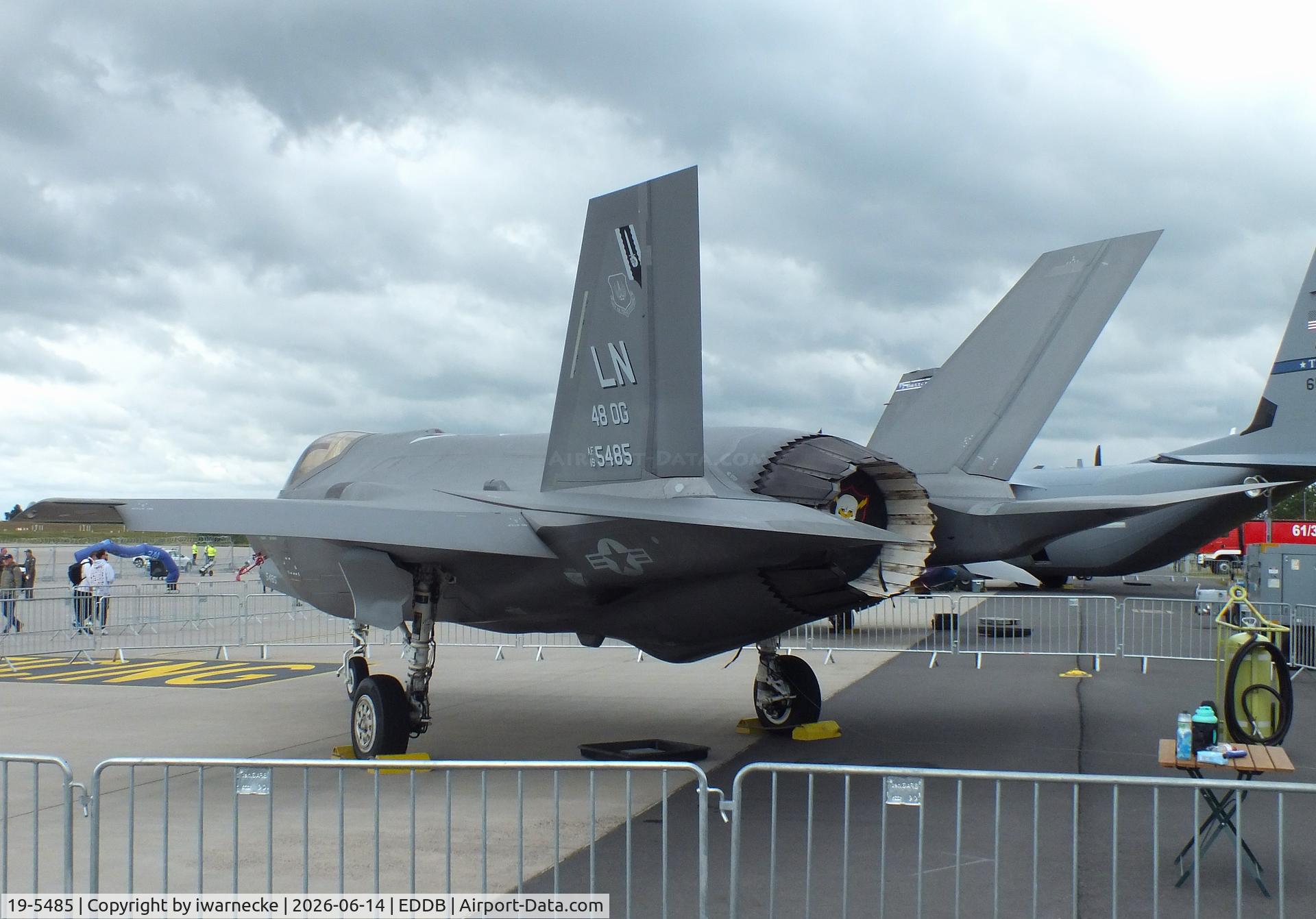 Aircraft 19-5485, Lockheed Martin F-35A Lightning II, c/n AF-313, Lockheed Martin F-35A Lightning II of the USAF at ILA 2026, Berlin, at EDDB, photo by iwarnecke