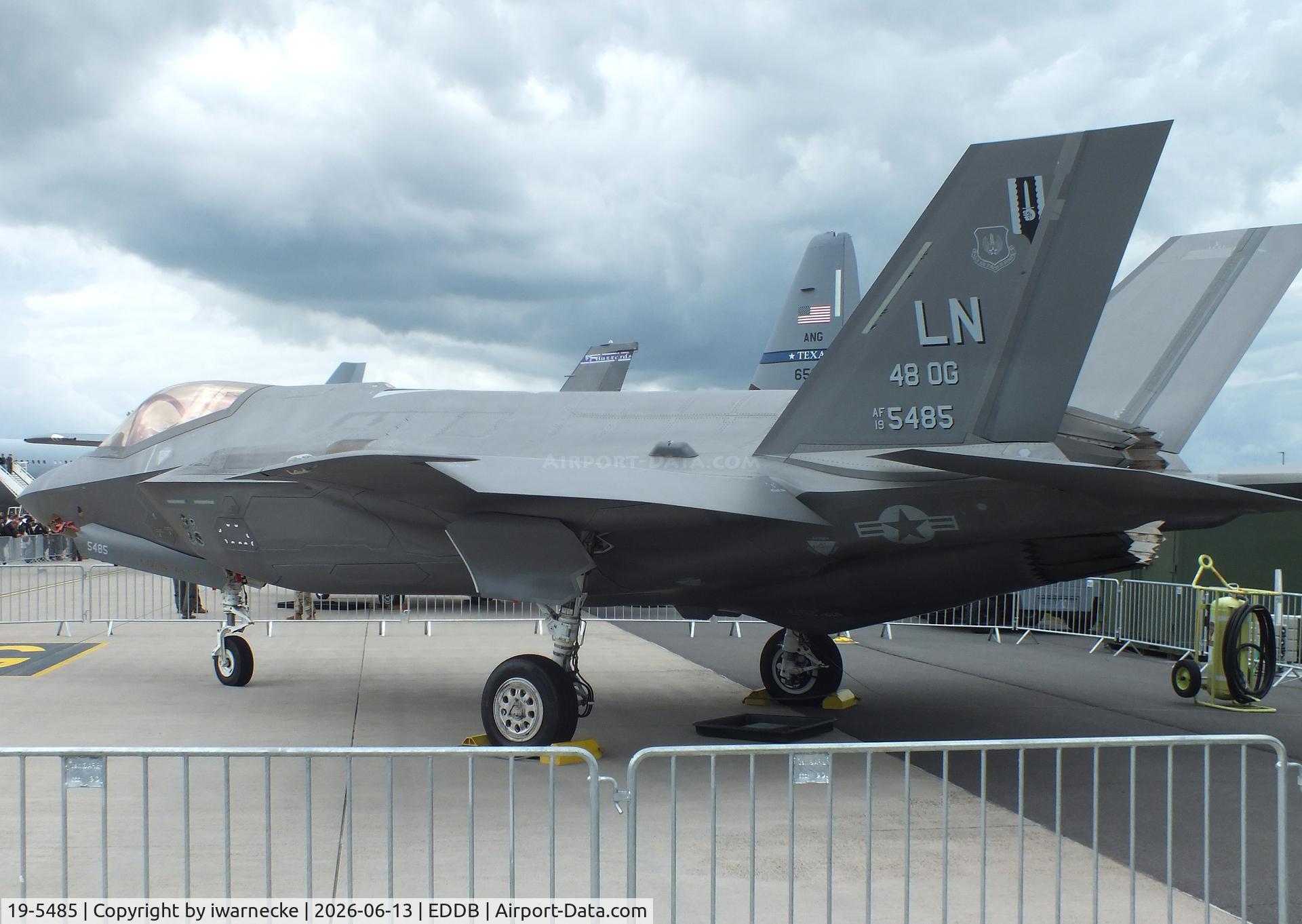 Aircraft 19-5485, Lockheed Martin F-35A Lightning II, c/n AF-313, Lockheed Martin F-35A Lightning II of the USAF at ILA 2026, Berlin, at EDDB, photo by iwarnecke