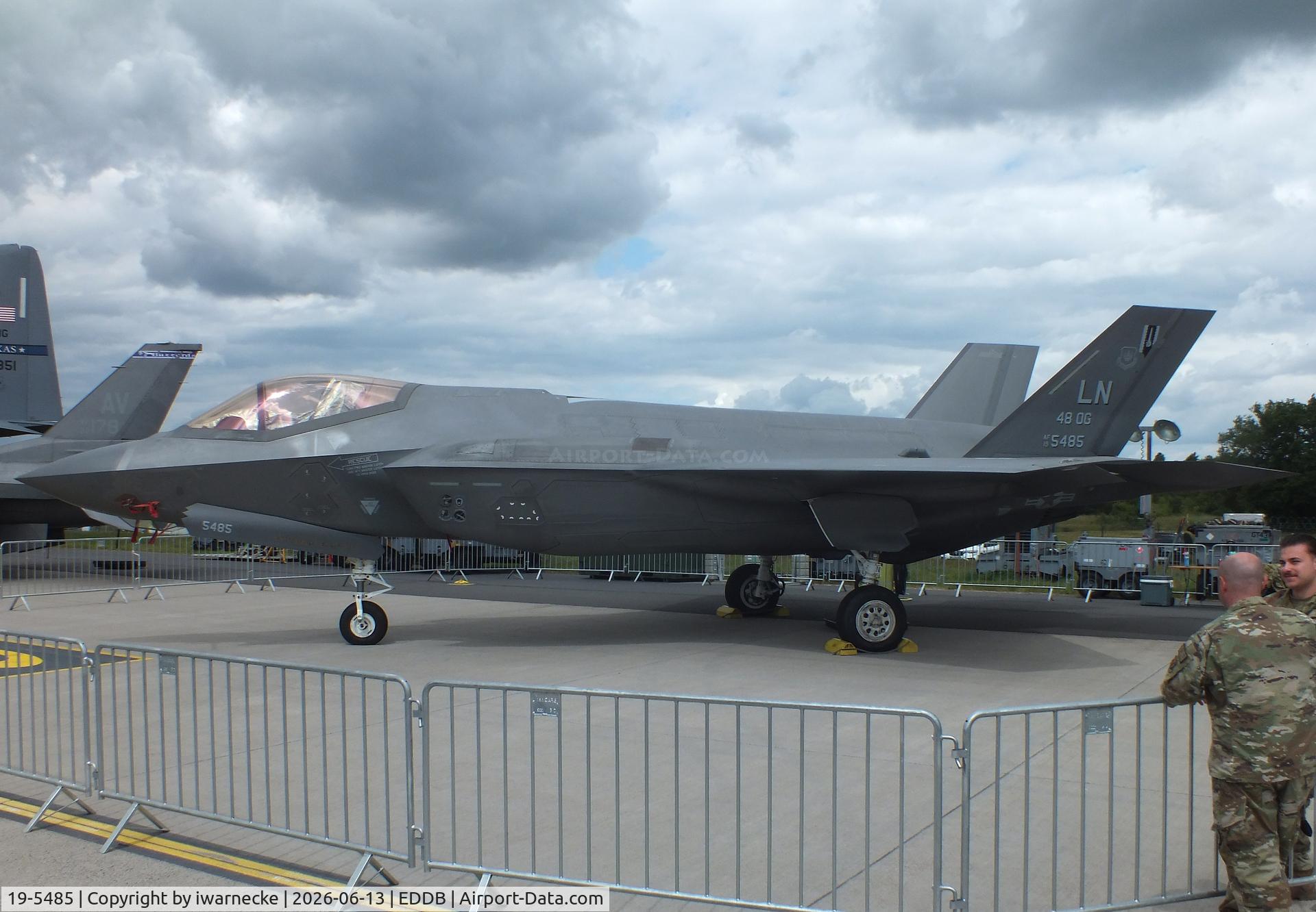 Aircraft 19-5485, Lockheed Martin F-35A Lightning II, c/n AF-313, Lockheed Martin F-35A Lightning II of the USAF at ILA 2026, Berlin, at EDDB, photo by iwarnecke