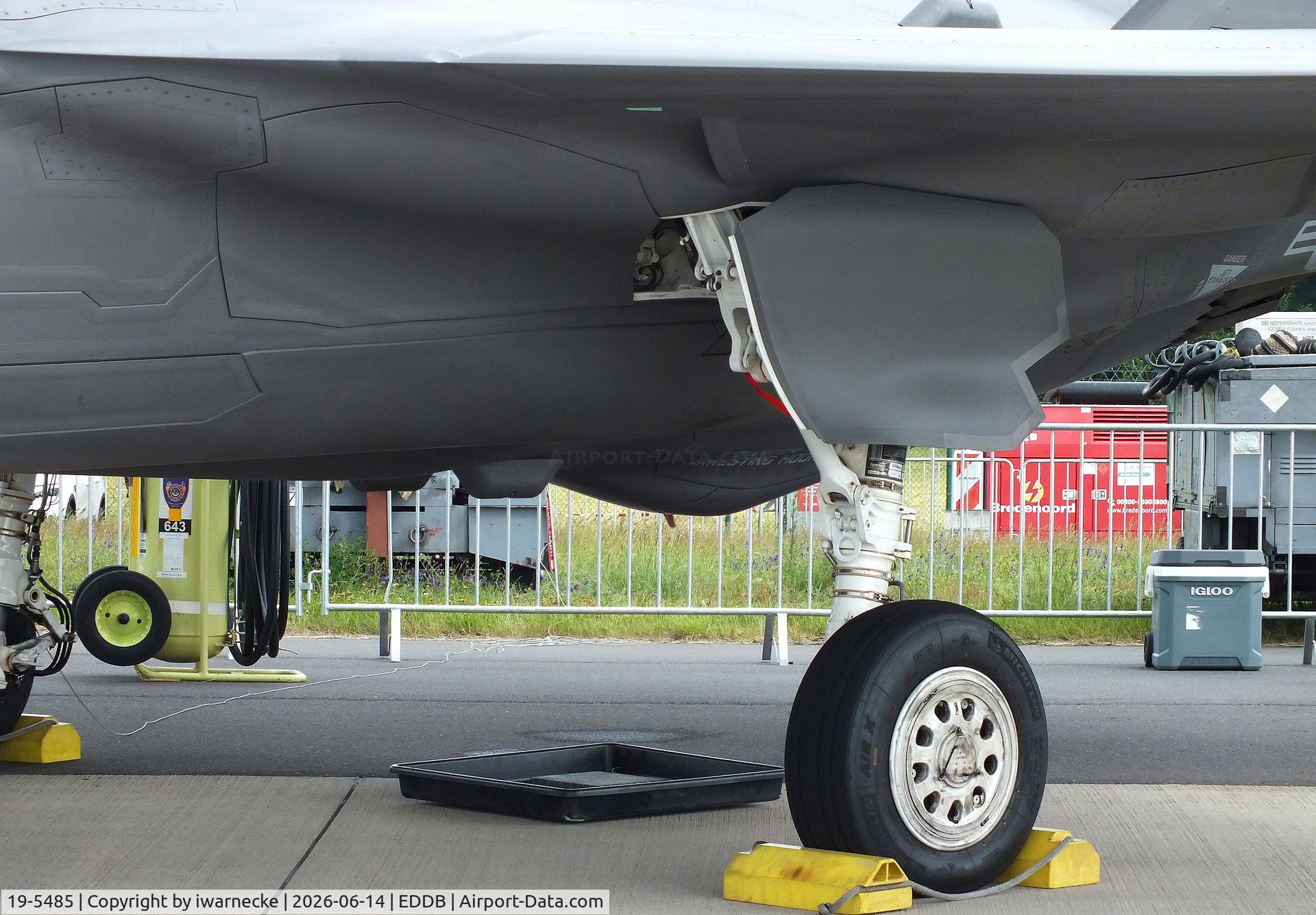 Aircraft 19-5485, Lockheed Martin F-35A Lightning II, c/n AF-313, Lockheed Martin F-35A Lightning II of the USAF at ILA 2026, Berlin, at EDDB, photo by iwarnecke