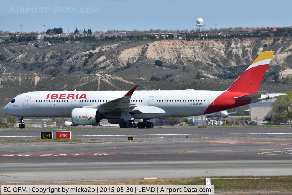 Aircraft EC-OFM, 2024 Airbus A350-941, c/n 653, Taxiing, at LEMD, photo by micka2b