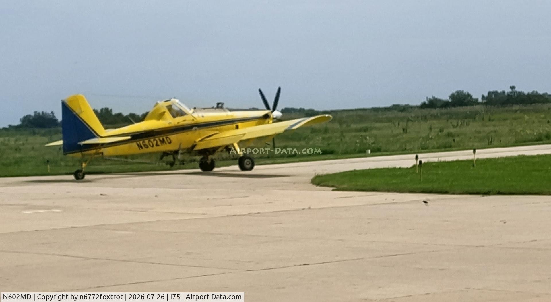 Aircraft N602MD, 2015 Air Tractor Inc AT-602, c/n 602-1254, Departure taxi, at I75, photo by n6772foxtrot