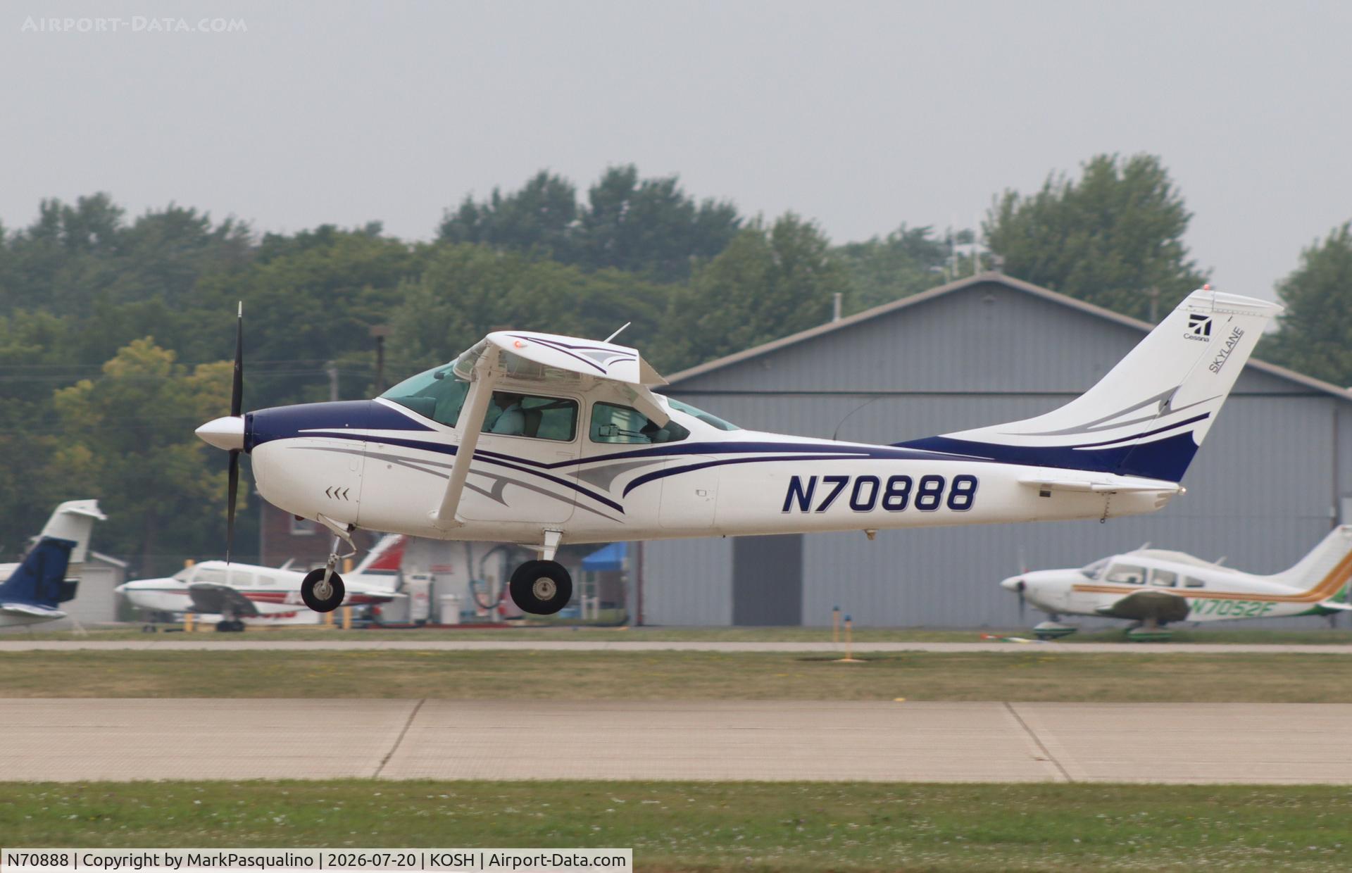 Aircraft N70888, 1968 Cessna 182M Skylane, c/n 18259408, Cessna 182M, at KOSH, photo by MarkPasqualino
