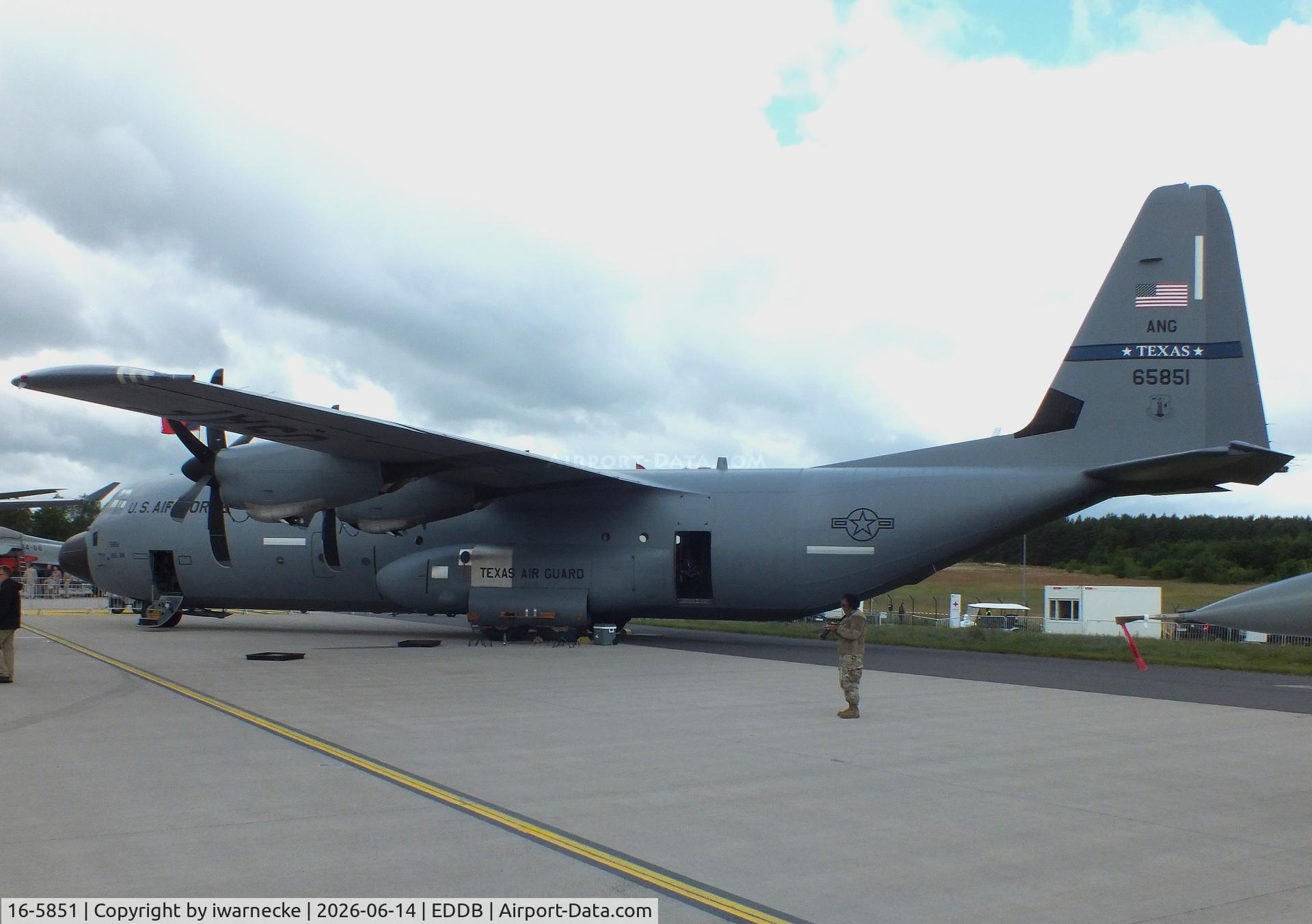 Aircraft 16-5851, 2017 Lockheed C-130J-30, c/n 382-5851, Lockheed C-130J-30 Super Hercules of the USAF TX ANG at ILA 2026,Berlin, at EDDB, photo by iwarnecke