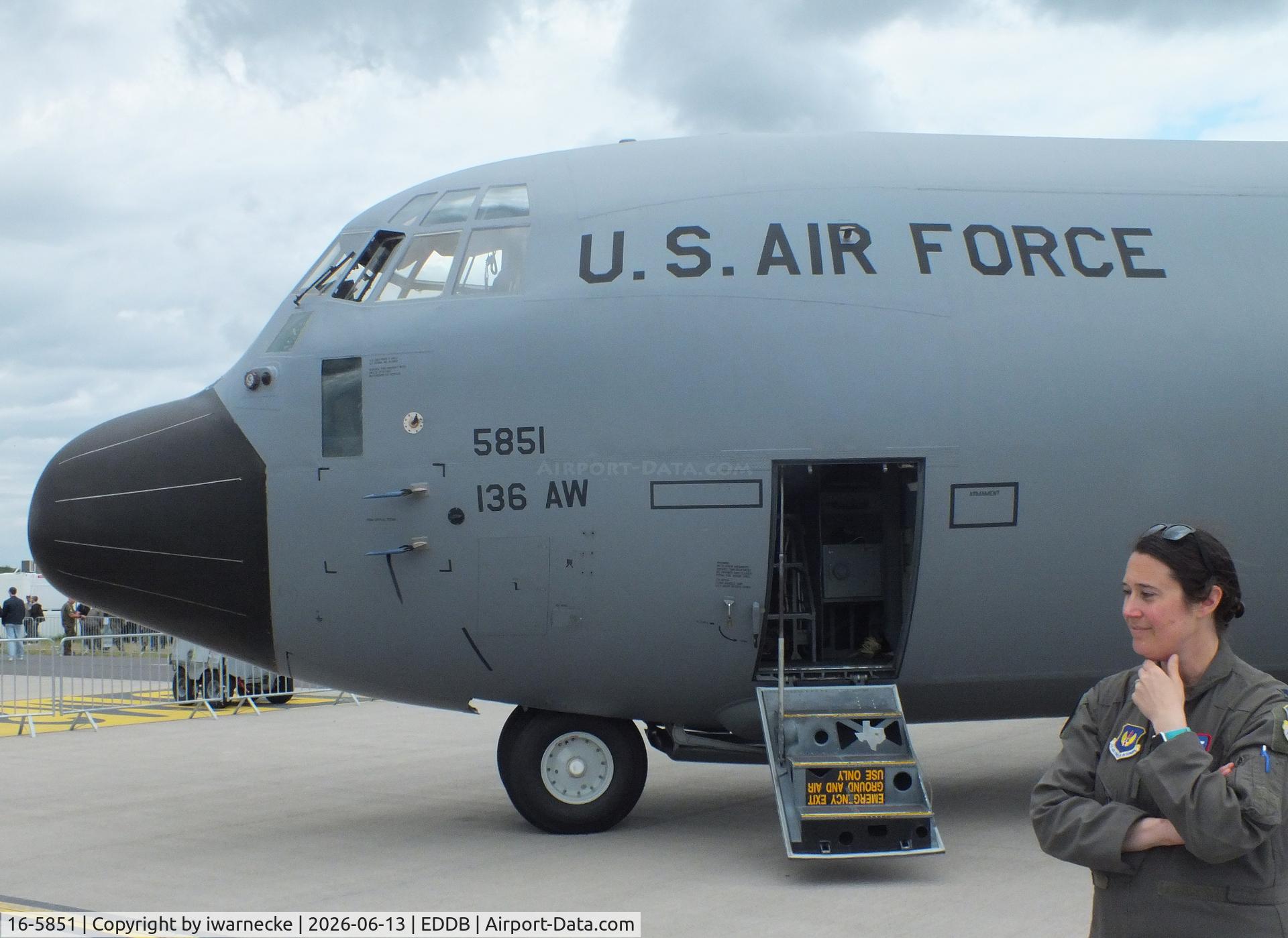 Aircraft 16-5851, 2017 Lockheed C-130J-30, c/n 382-5851, Lockheed C-130J-30 Super Hercules of the USAF TX ANG at ILA 2026,Berlin, at EDDB, photo by iwarnecke