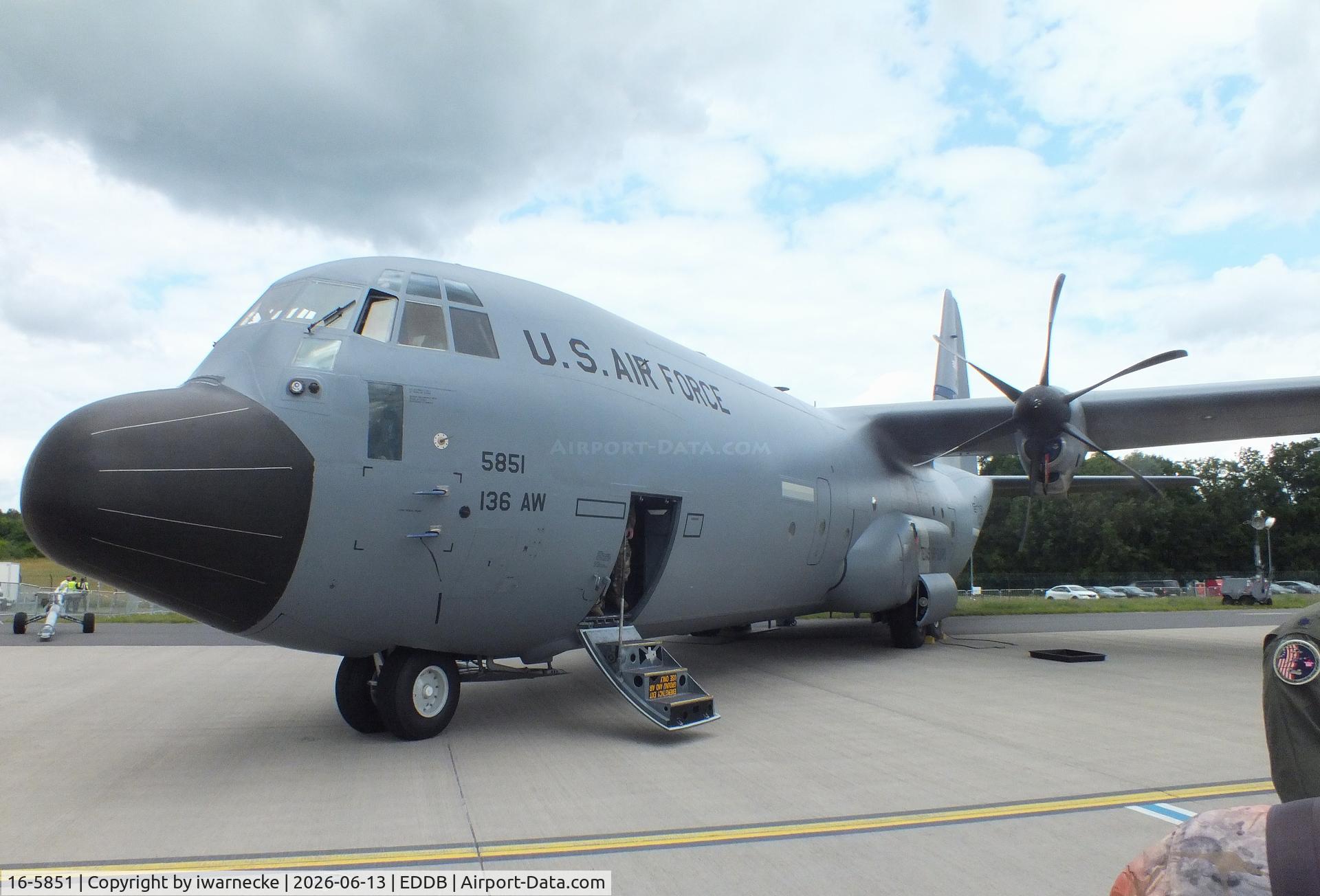 Aircraft 16-5851, 2017 Lockheed C-130J-30, c/n 382-5851, Lockheed C-130J-30 Super Hercules of the USAF TX ANG at ILA 2026,Berlin, at EDDB, photo by iwarnecke