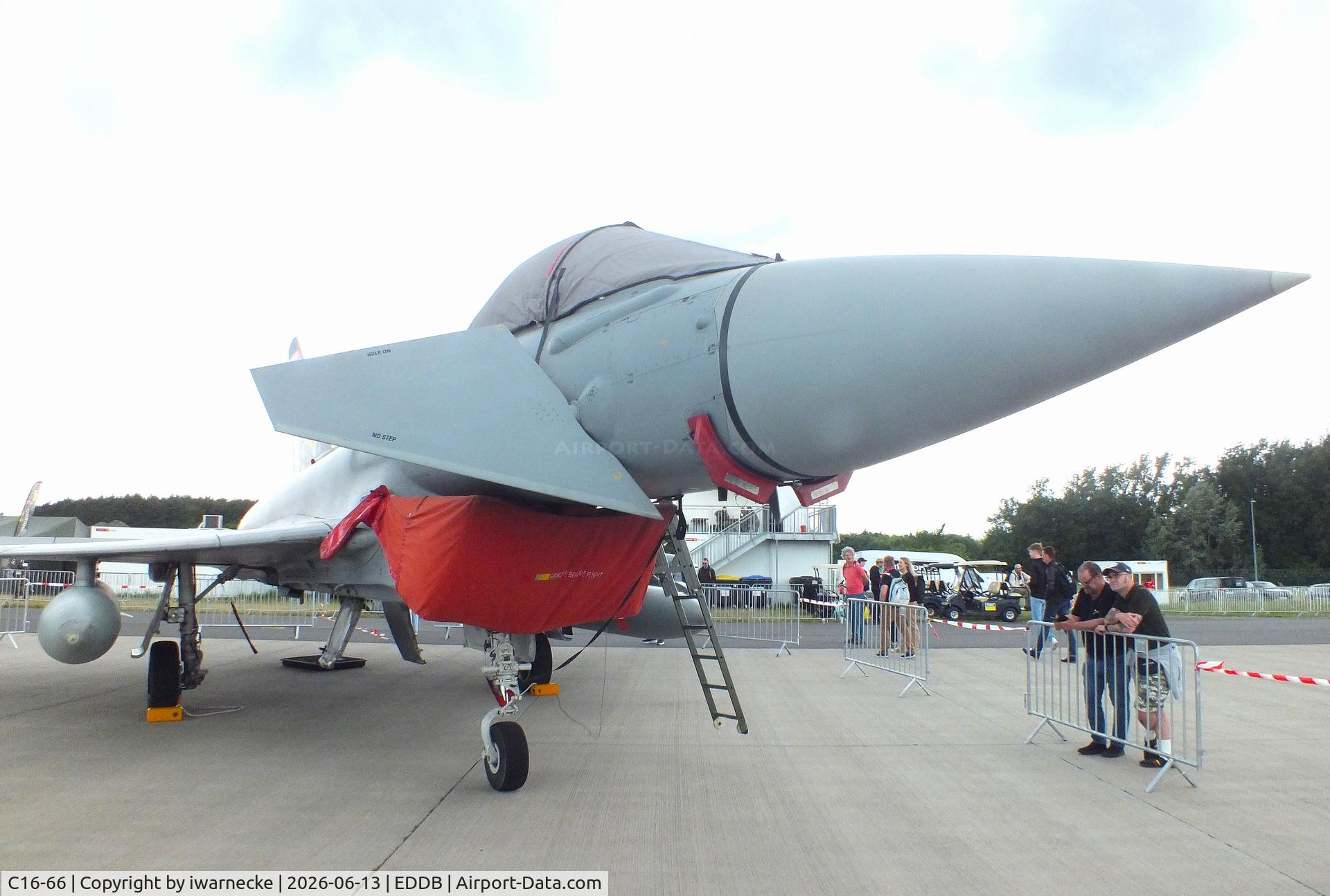 Aircraft C16-66, Eurofighter EF-2000 Typhoon, c/n SS047, Eurofighter EF2000 S of the Ejercito del Aire (Spanish Air Force) in special '50 years 141 squadron' colours at ILA 2026,Berlin, at EDDB, photo by iwarnecke