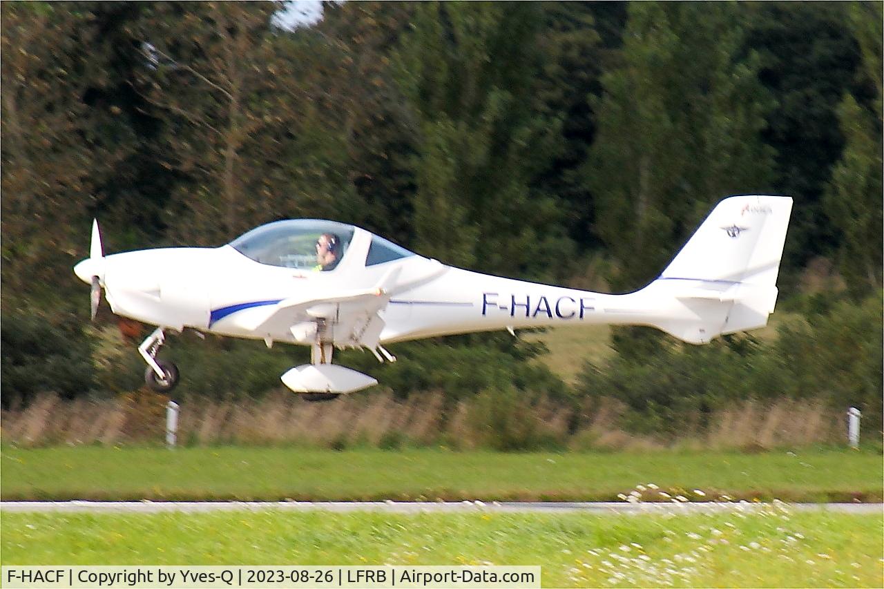 Aircraft F-HACF, Aquila A210 (AT01), c/n AT01-125, Aquila A210 (AT01), On final rwy 25L, Brest-Bretagne airport (LFRB-BES), at LFRB, photo by Yves-Q