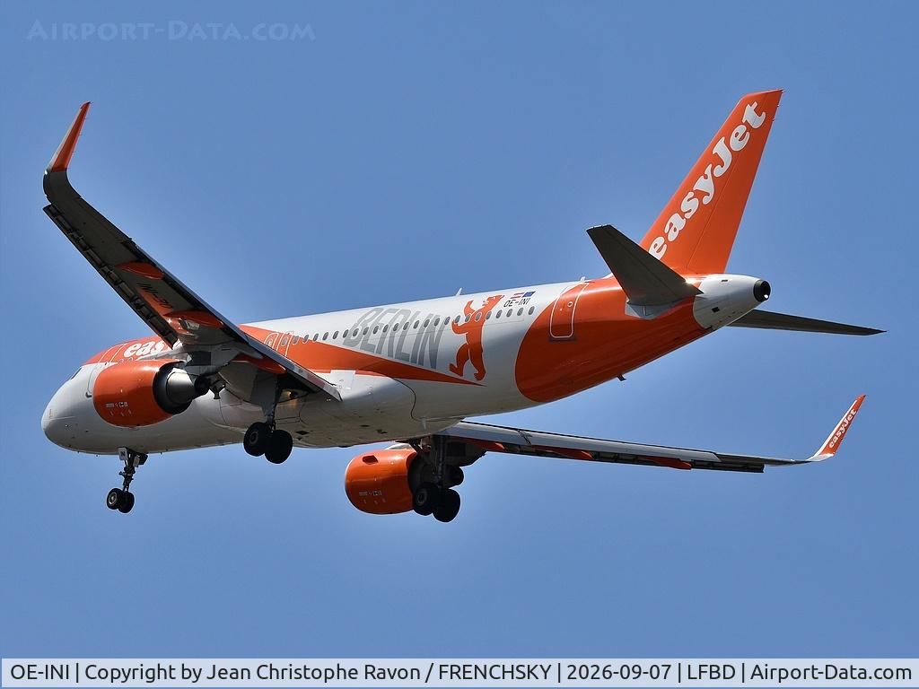 Aircraft OE-INI, 2018 Airbus A320-214, c/n 8065, “Berlin Livery” Rome (FCO) Bordeaux (BOD) U21930, at LFBD, photo by Jean Christophe Ravon / FRENCHSKY