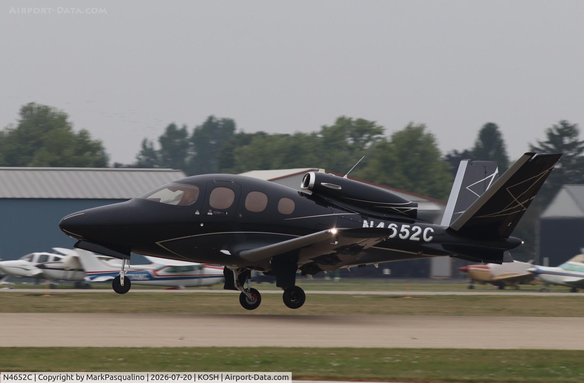 Aircraft N4652C, 2024 Cirrus Design Corp SF50, c/n 0583, Cirrus SF50, at KOSH, photo by MarkPasqualino