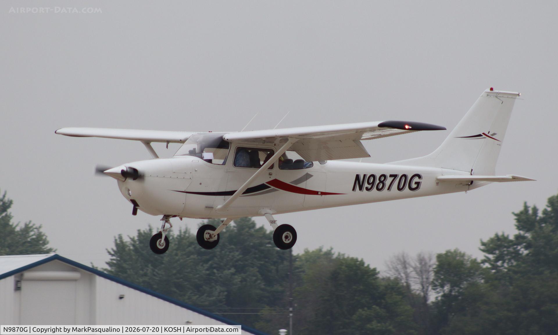 Aircraft N9870G, 1971 Cessna 172L, c/n 17259770, Cessna 172L, at KOSH, photo by MarkPasqualino