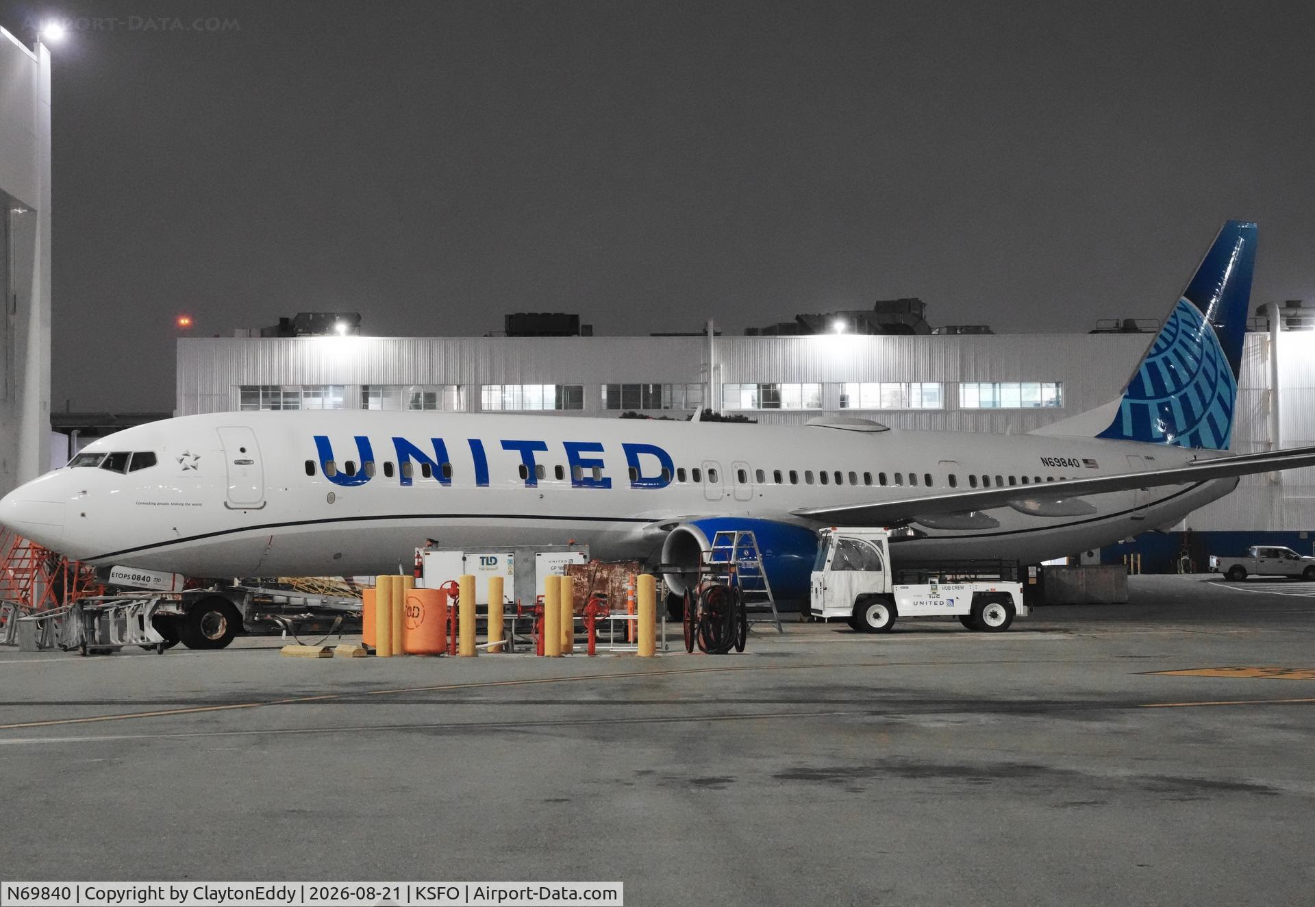 Aircraft N69840, 2015 Boeing 737-924/ER, c/n 42181 l/n 5246, SFO 2026, at KSFO, photo by ClaytonEddy