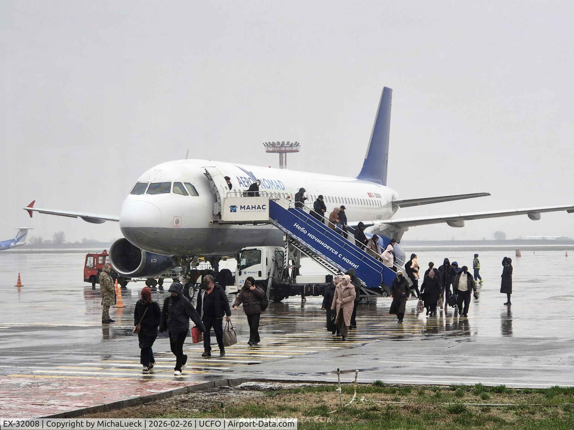 Aircraft EX-32008, 1998 Airbus 320-233, c/n 912, At Bishkek Manas, at UCFO, photo by MichaLueck