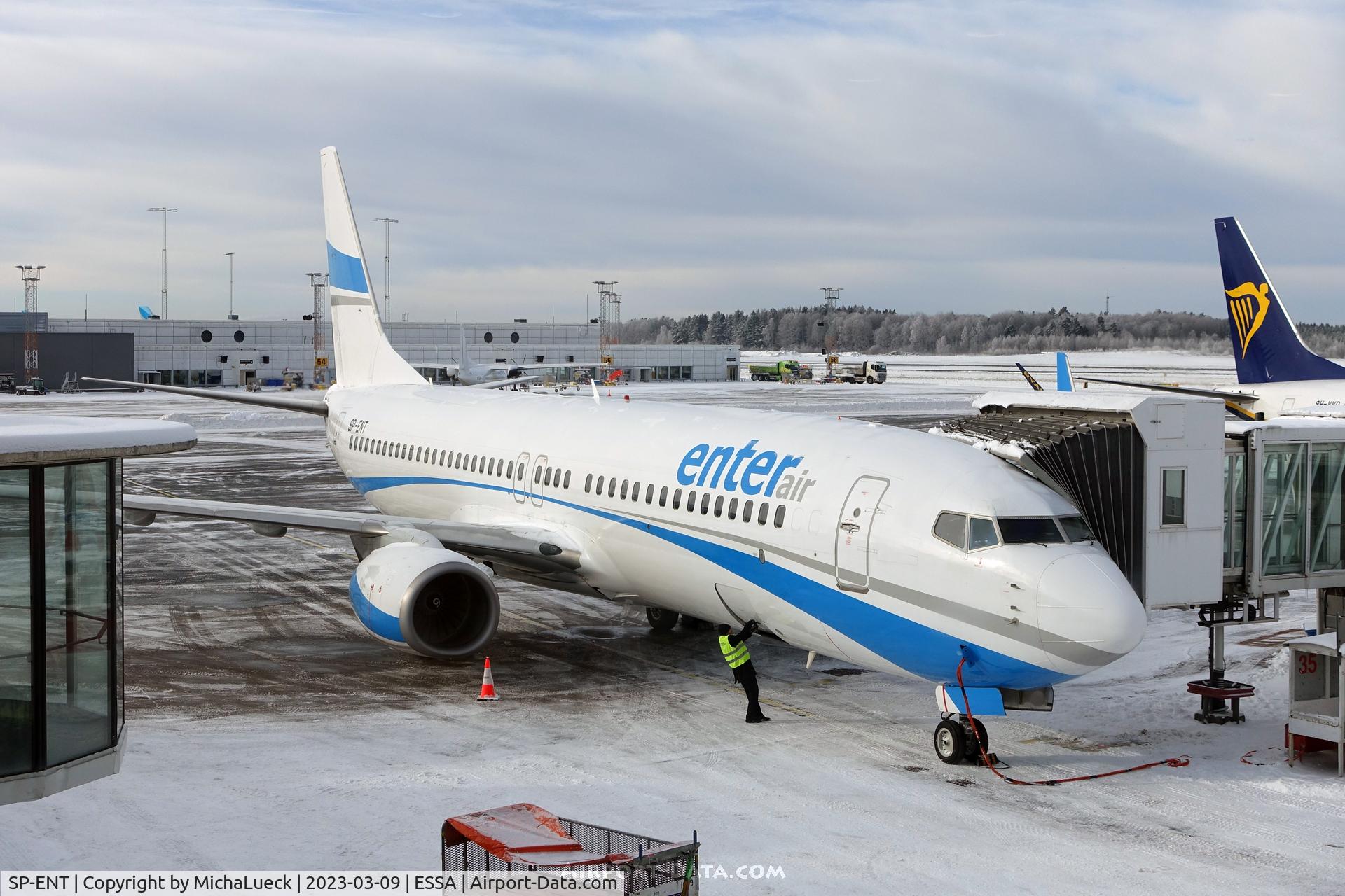 Aircraft SP-ENT, 2000 Boeing 737-8AS, c/n 29926 l/n 722, At Arlanda, at ESSA, photo by MichaLueck