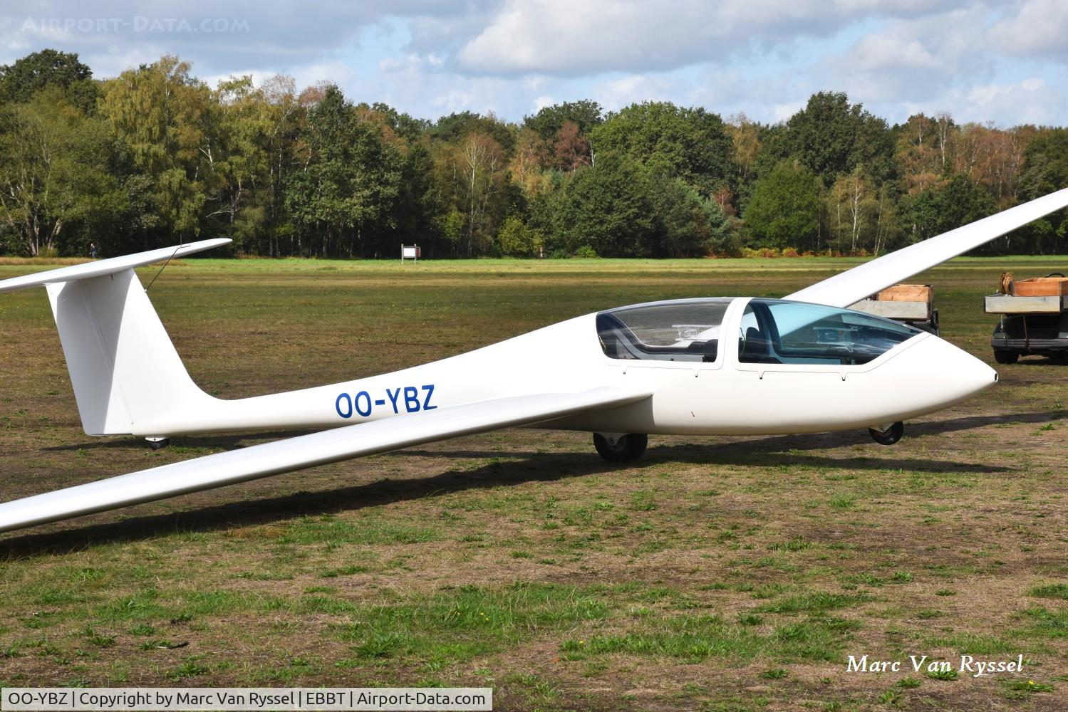 Aircraft OO-YBZ, Grob G-103A Twin II Acro, c/n 3856, At Brasschaat on 5-9-2026. Serial 3856-K-102., at EBBT, photo by Marc Van Ryssel