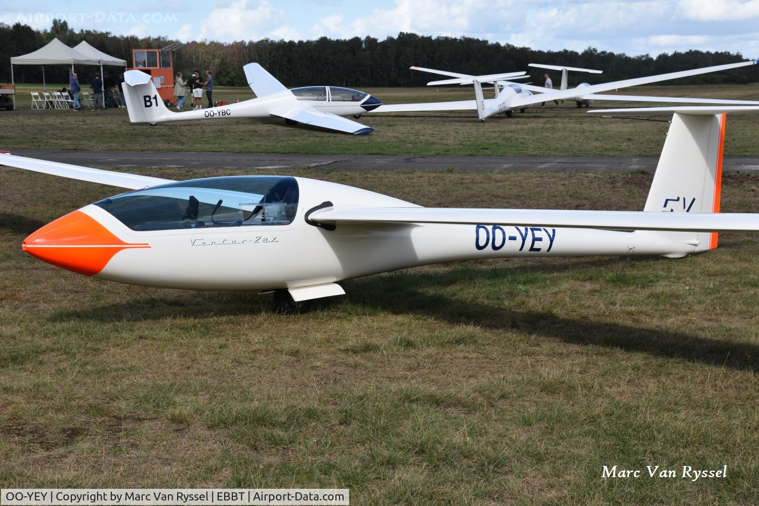 Aircraft OO-YEY, 2003 Schempp-Hirth Ventus 2AX, c/n 144, At Brasschaat on 5-9-2026., at EBBT, photo by Marc Van Ryssel