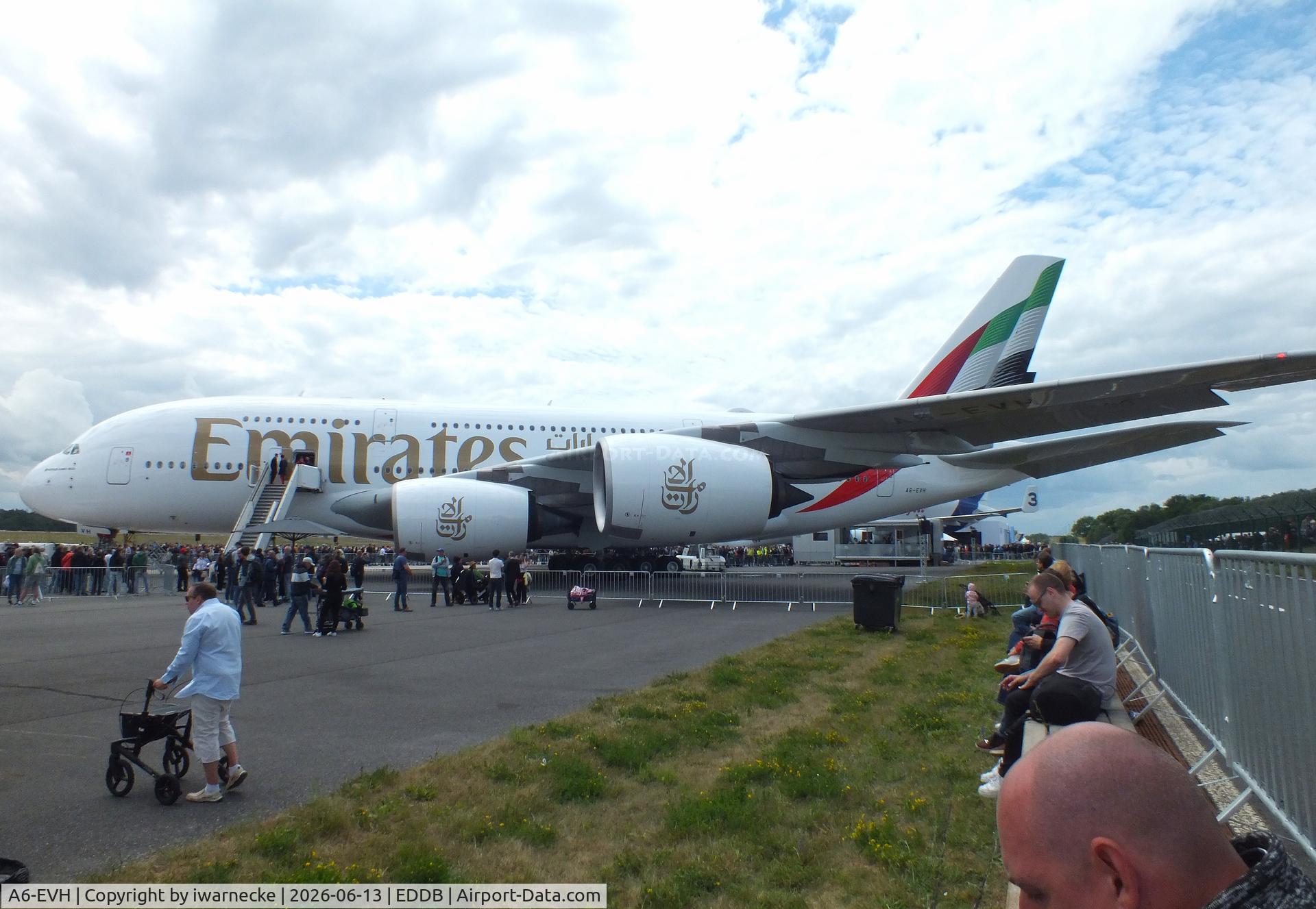 Aircraft A6-EVH, 2018 Airbus A380-842, c/n 257, Airbus A380-842 of Emirates at ILA 2026, Berlin, at EDDB, photo by iwarnecke
