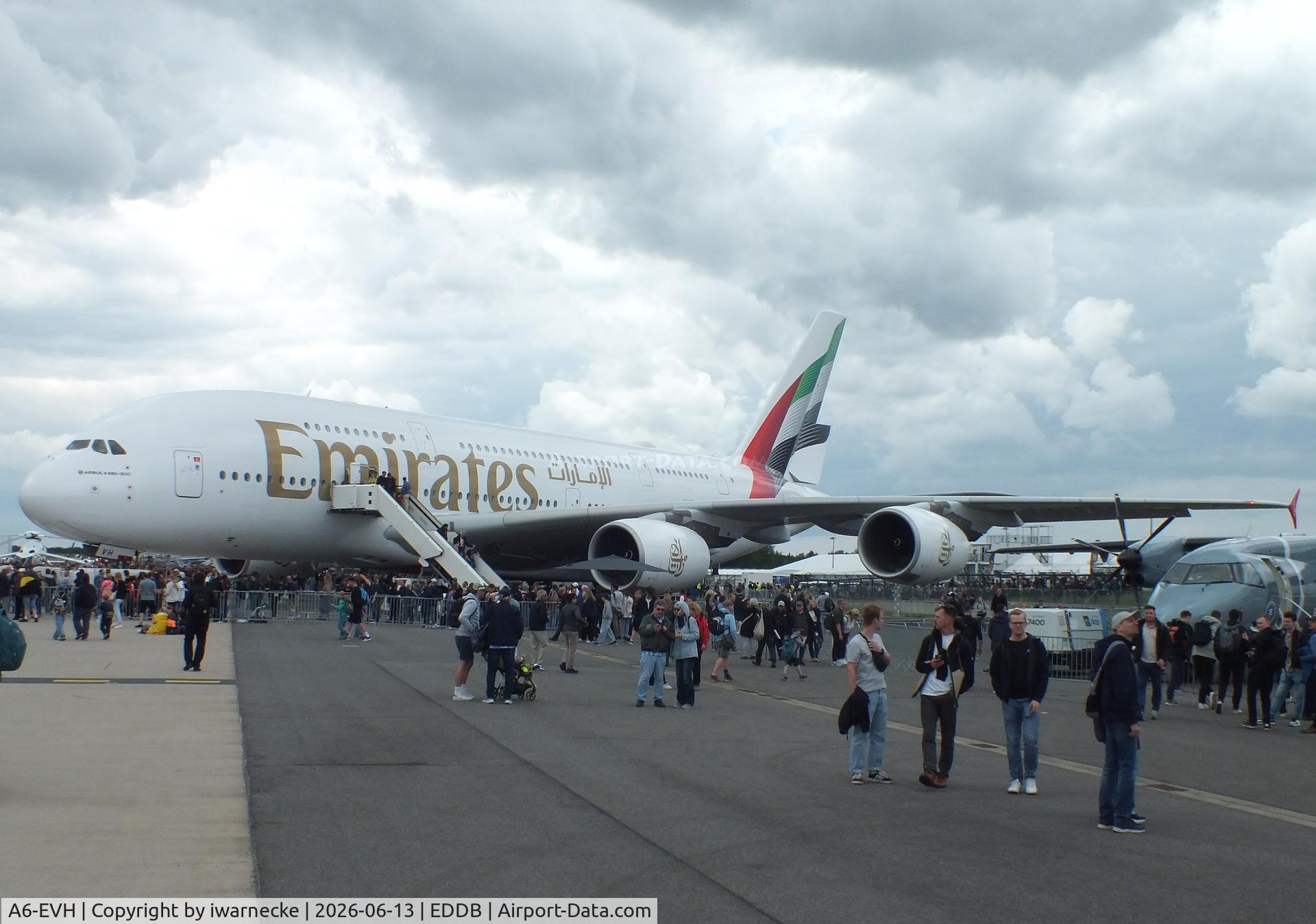 Aircraft A6-EVH, 2018 Airbus A380-842, c/n 257, Airbus A380-842 of Emirates at ILA 2026, Berlin, at EDDB, photo by iwarnecke