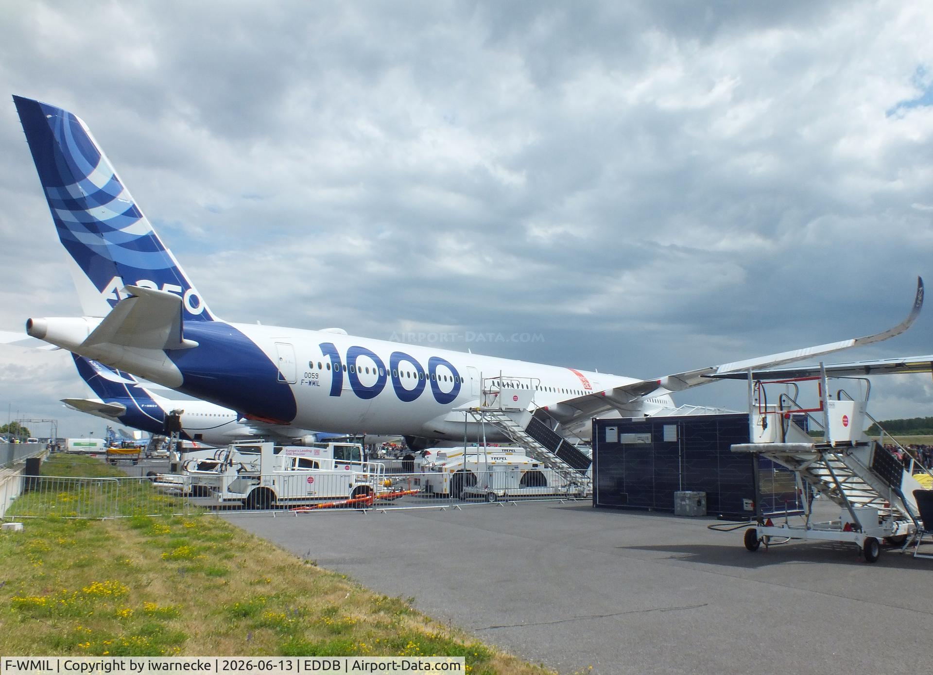 Aircraft F-WMIL, 2016 Airbus A350-1041, c/n 059, Airbus A350-1041 'Flight Lab' demonstrator at ILA 2026, Berlin, at EDDB, photo by iwarnecke