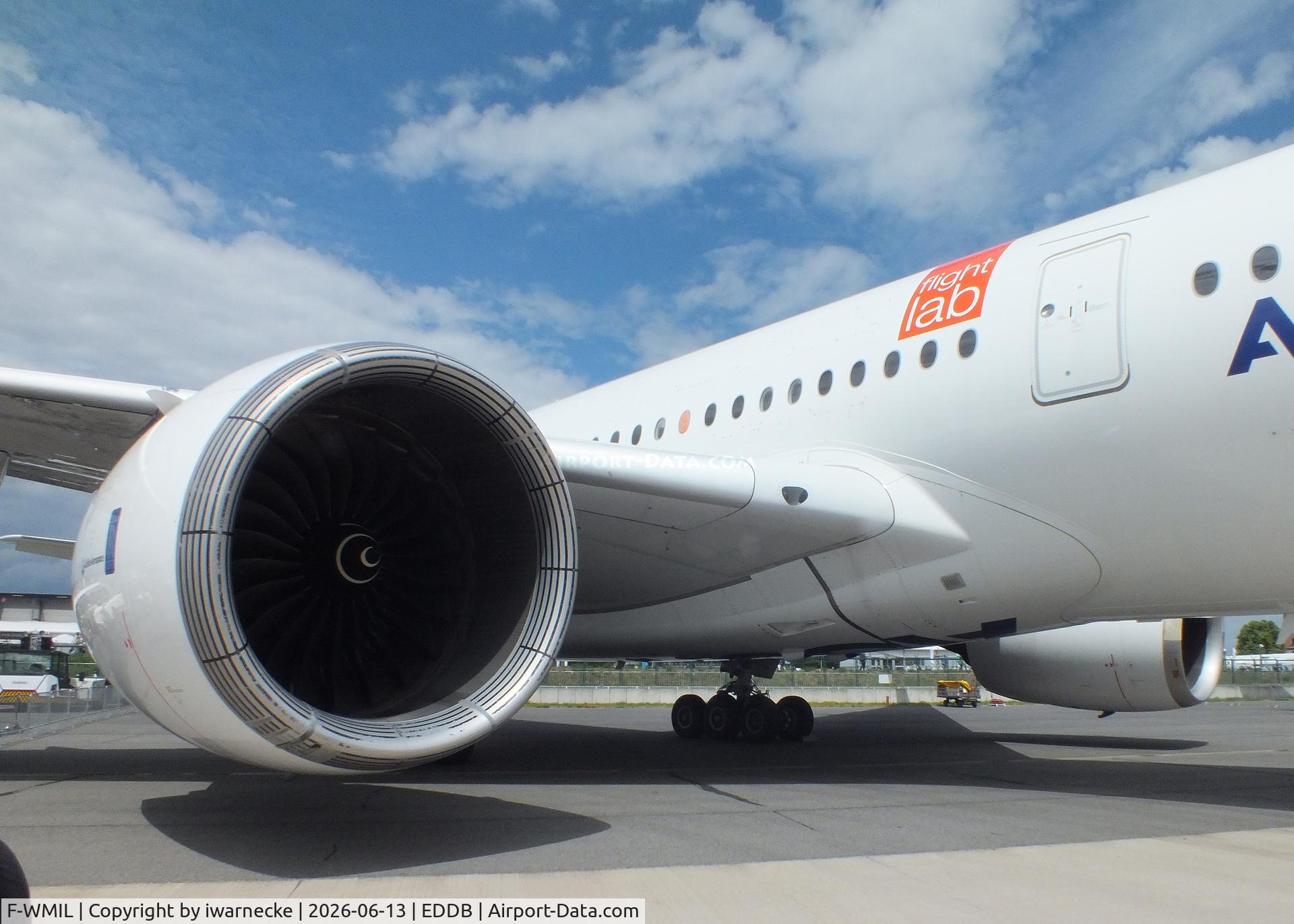 Aircraft F-WMIL, 2016 Airbus A350-1041, c/n 059, Airbus A350-1041 'Flight Lab' demonstrator at ILA 2026, Berlin, at EDDB, photo by iwarnecke