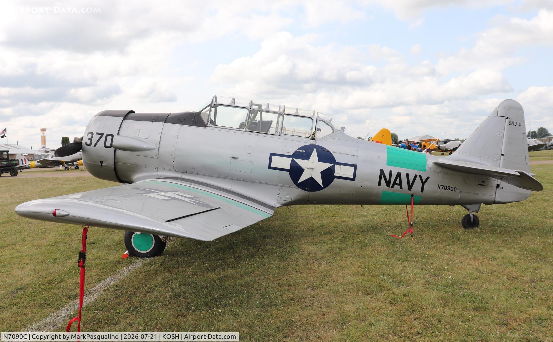 Aircraft N7090C, North American SNJ-4 Texan, c/n 88-13370, North American SNJ-4, at KOSH, photo by MarkPasqualino
