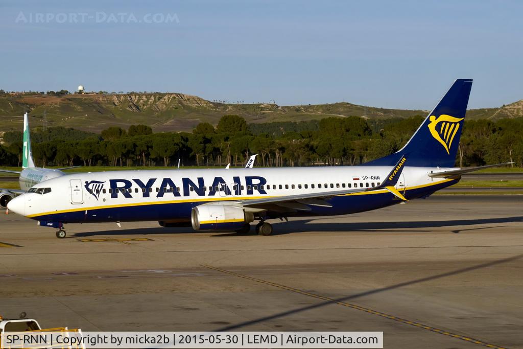 Aircraft SP-RNN, 2006 Boeing 737-8AS, c/n 33588 l/n 1867, Taxiing, at LEMD, photo by micka2b