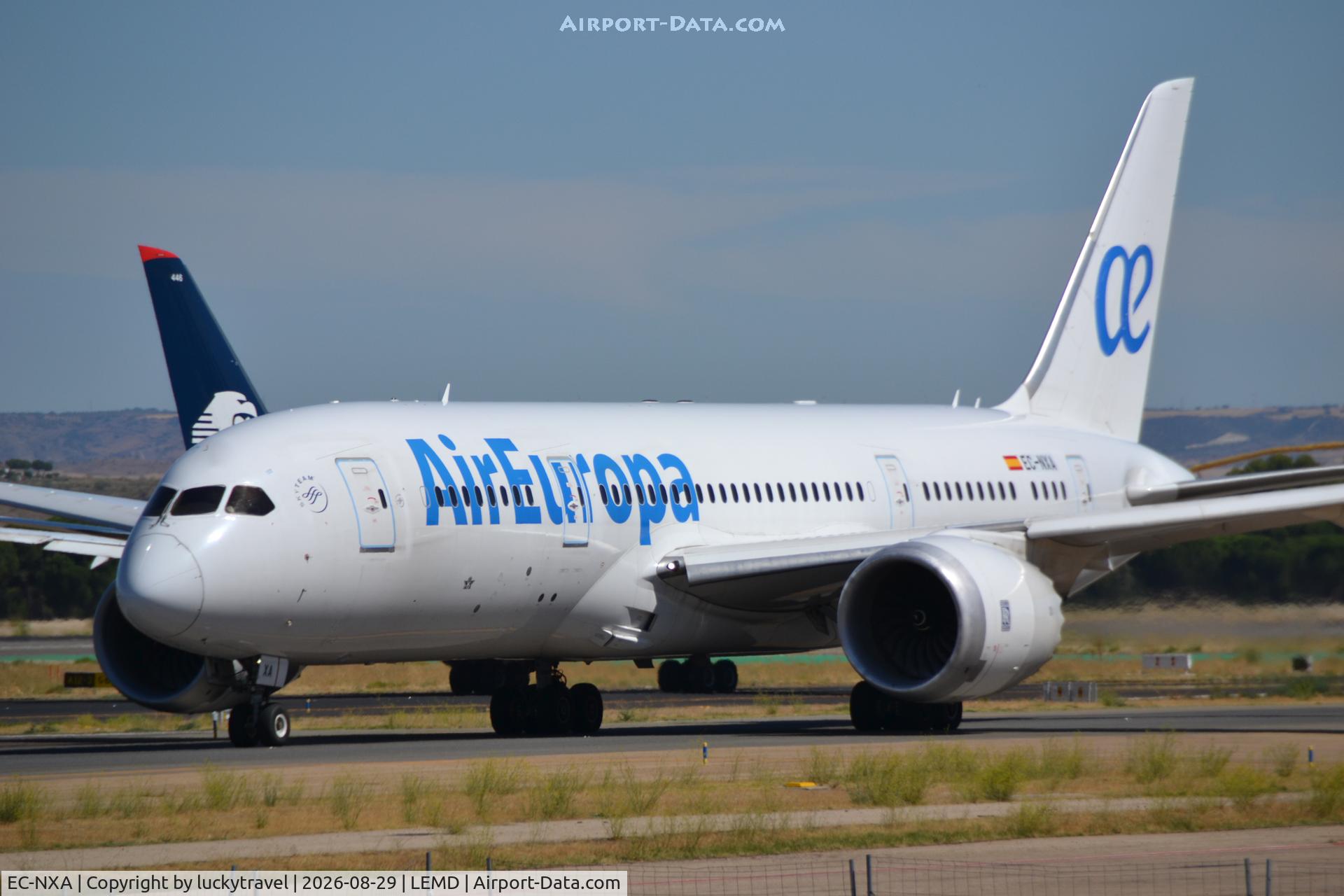 Aircraft EC-NXA, 2014 Boeing 787-8 Dreamliner Dreamliner, c/n 35314 l/n 183, Air Europa B787 taxiing at Madrid (LEMD) to Teminal 1 after Landing, at LEMD, photo by luckytravel