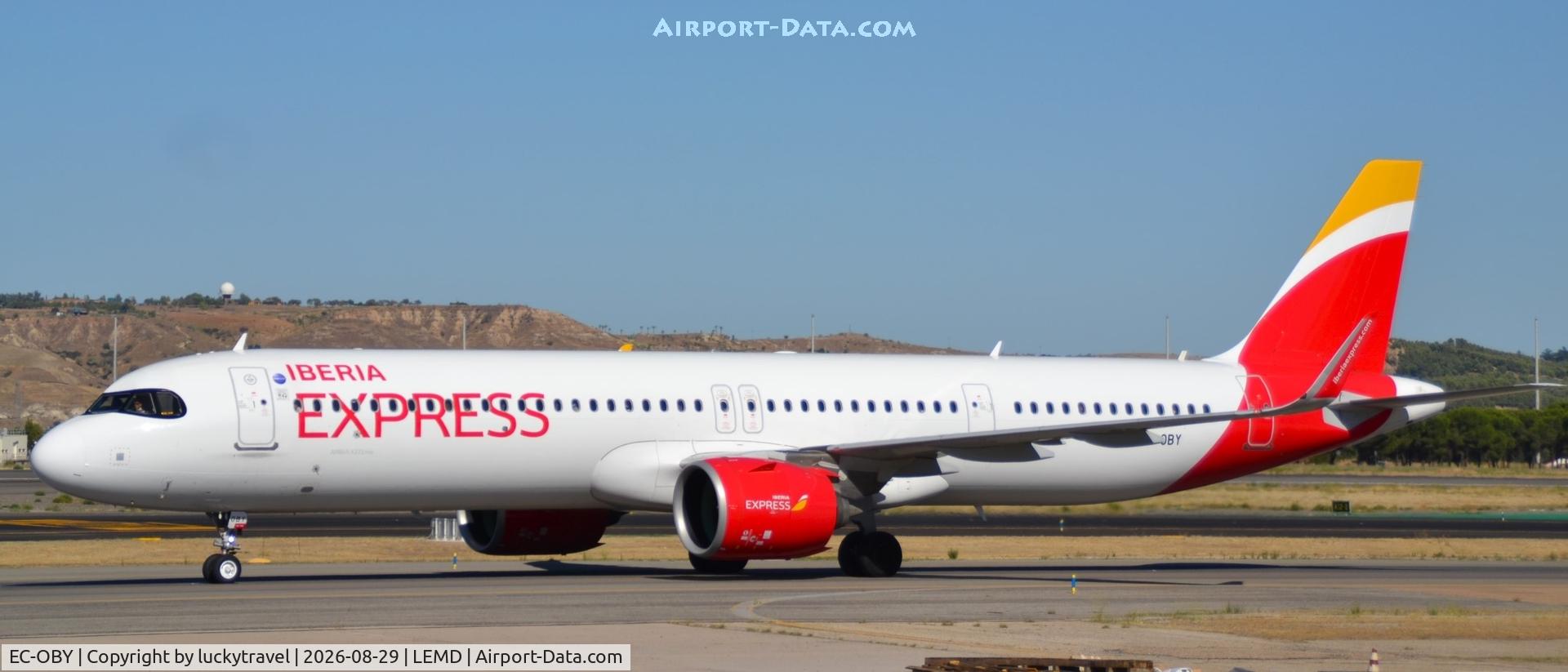 Aircraft EC-OBY, 2023 Airbus A321-271NX, c/n 11454, Iberia Express A321neo taxiing at Madrid (LEMD) to Terminal 4 after Landing, at LEMD, photo by luckytravel