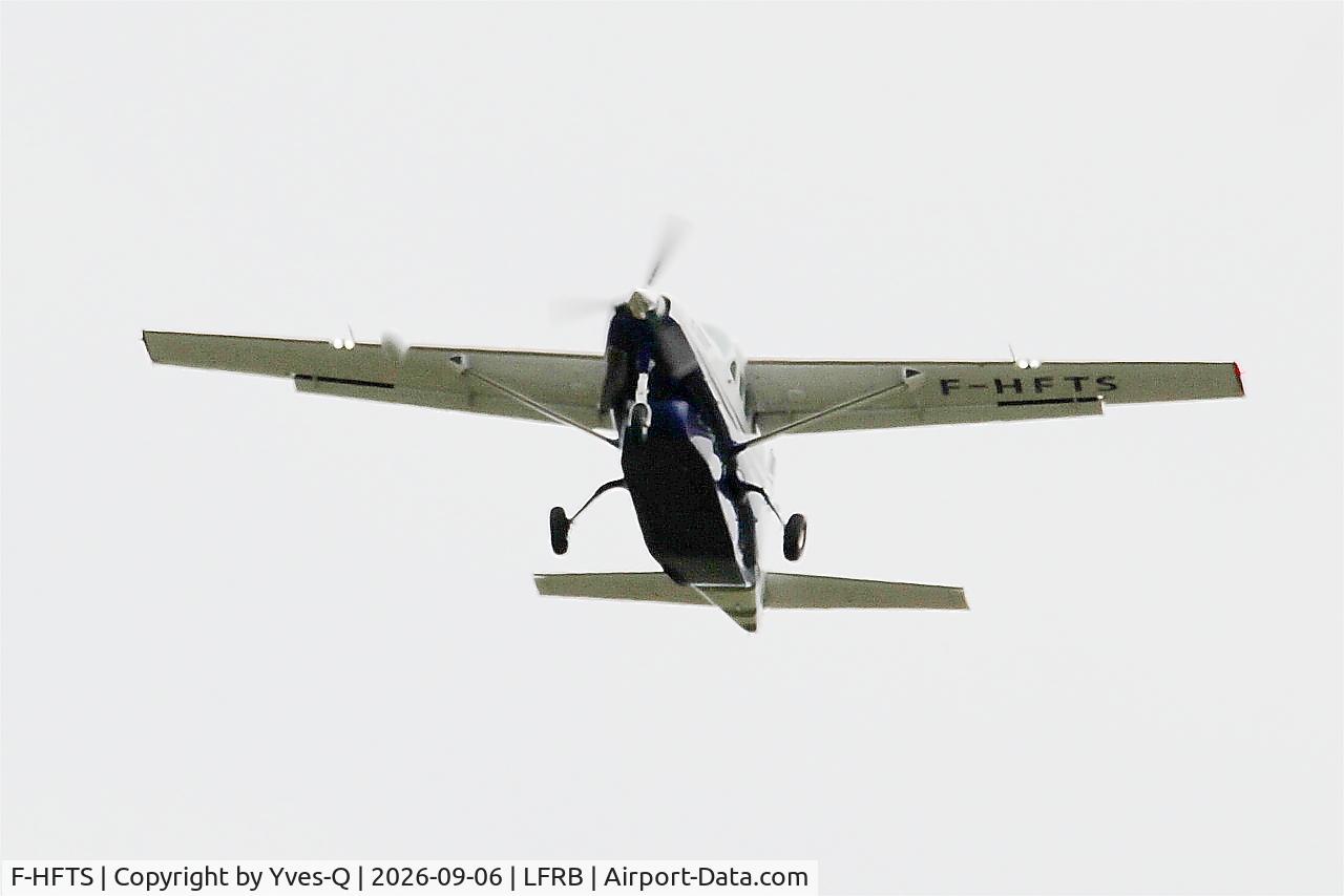 Aircraft F-HFTS, 2016 Cessna 208B Grand Caravan, c/n 208B5265, Cessna 208B Grand Caravan, Take off rwy 25L, Brest-Bretagne airport (LFRB-BES), at LFRB, photo by Yves-Q