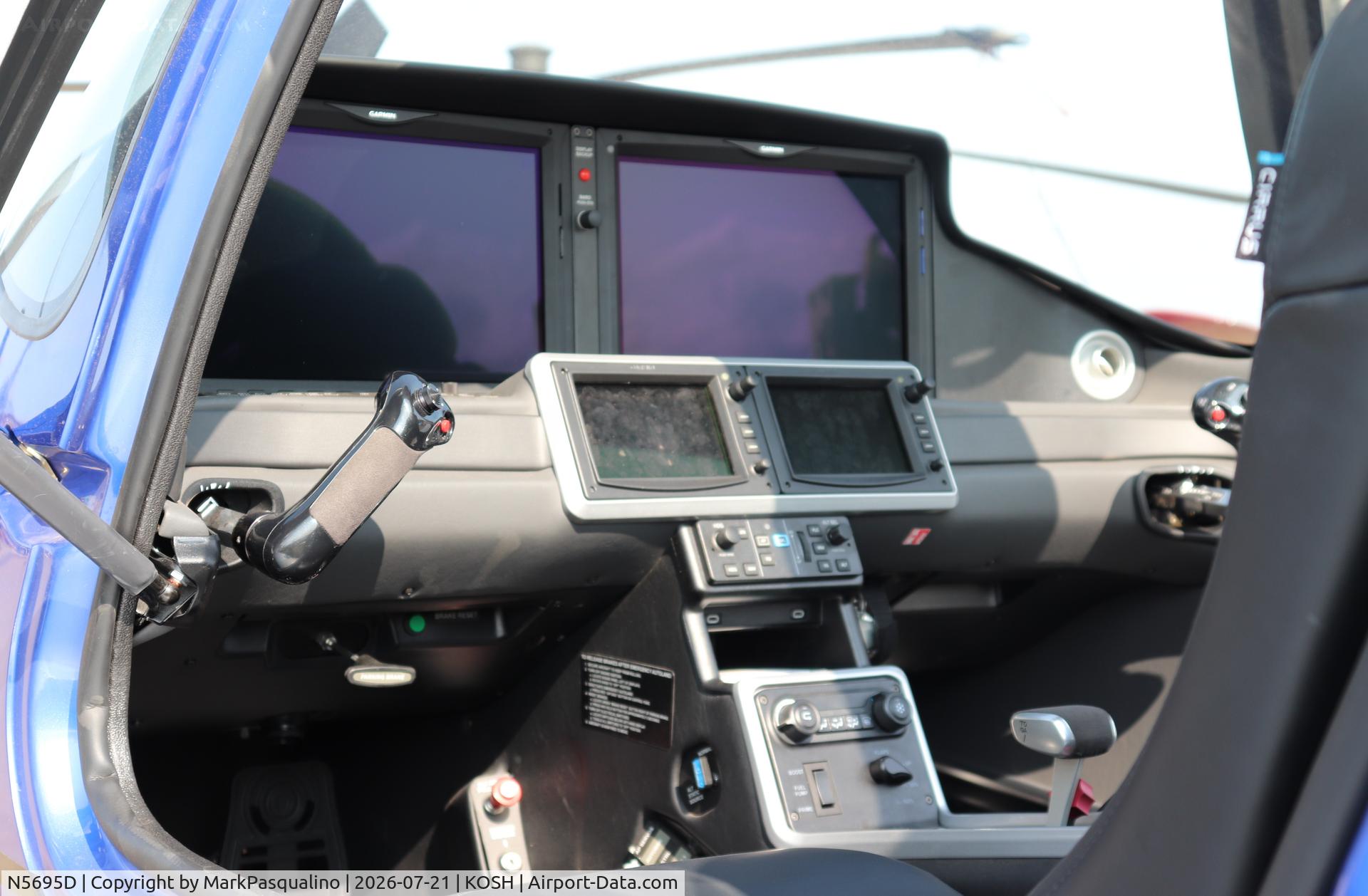 Aircraft N5695D, 2026 Cirrus SR22, c/n 11395, Cirrus SR22, at KOSH, photo by MarkPasqualino
