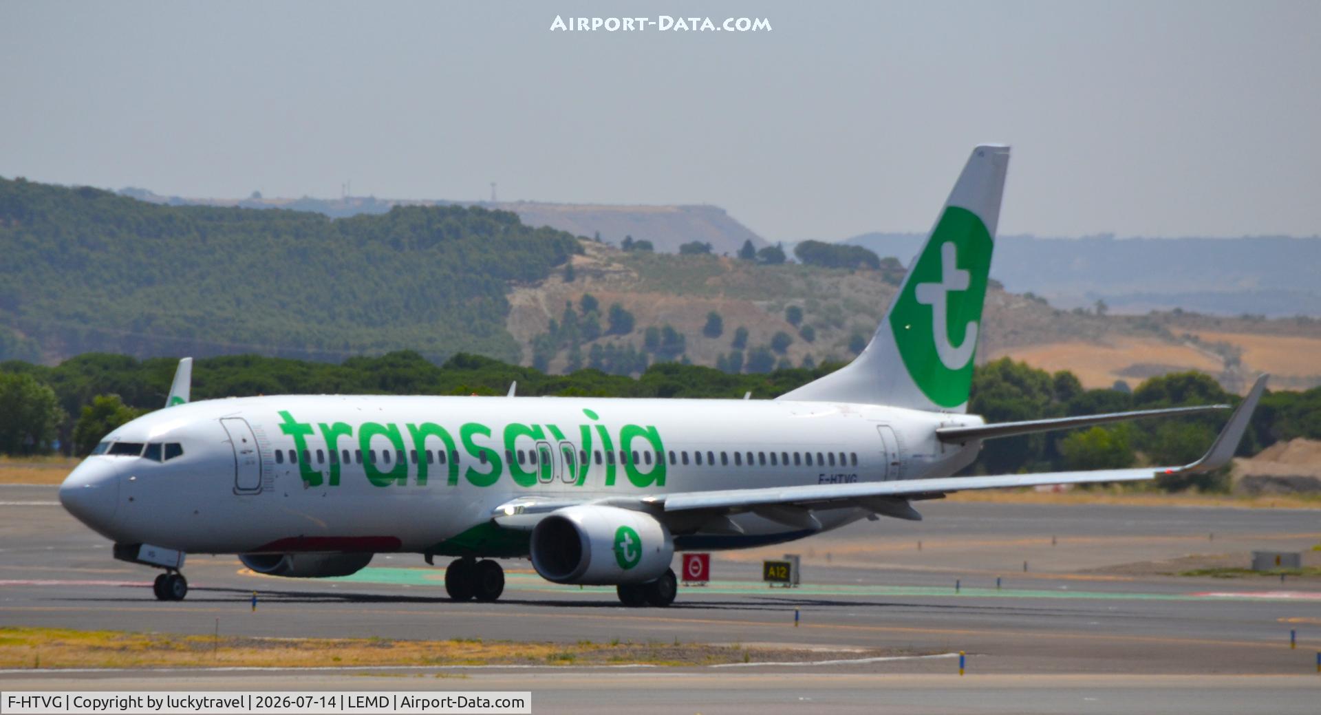 Aircraft F-HTVG, 2017 Boeing 737-8K2, c/n 62156 l/n 6421, Transavia B737-800 taxiing at Madrid (LEMD) to takeoff RWY32L, at LEMD, photo by luckytravel