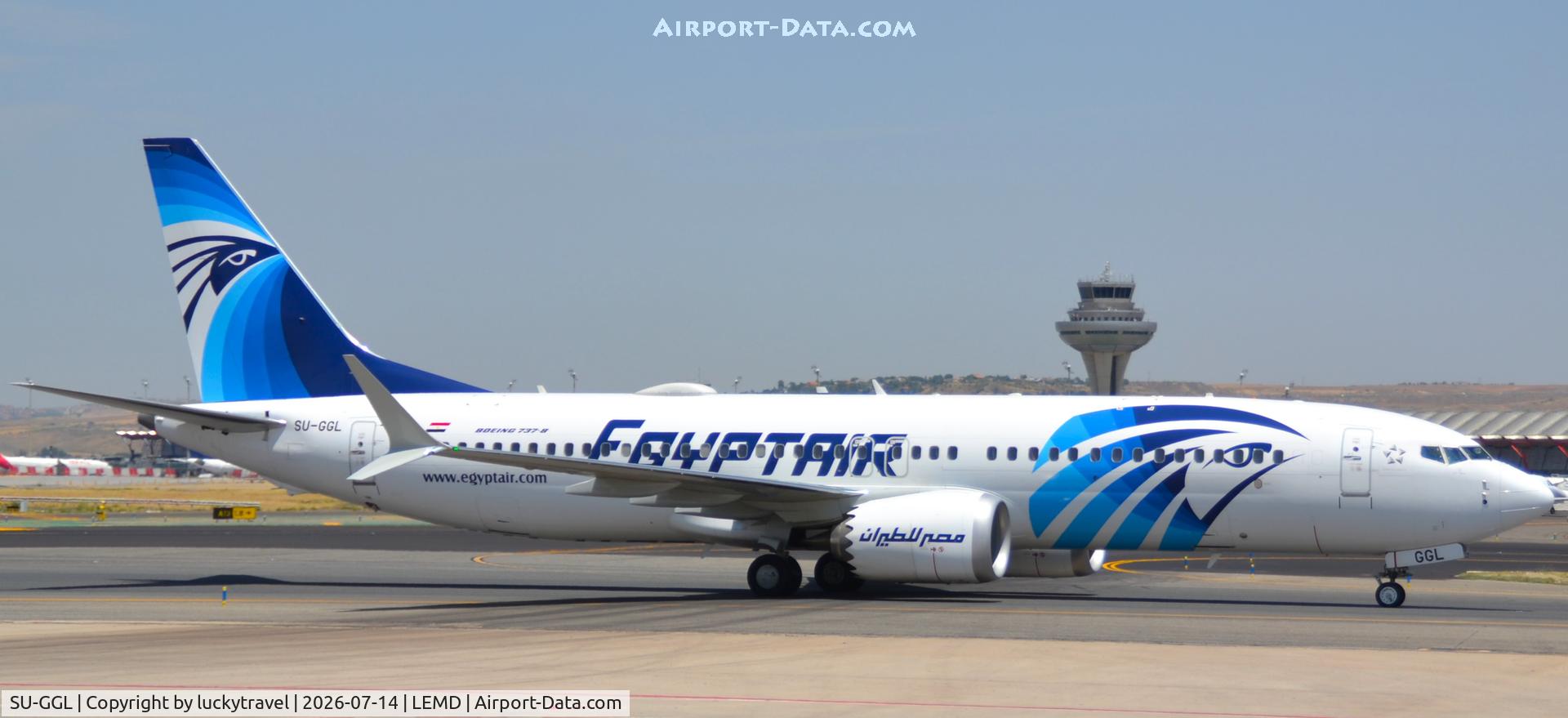 Aircraft SU-GGL, 2017 Airbus A320-251N, c/n 7723, Egyptair B737MAX taxiing at Madrid (LEMD) to Terminal 1 after Landing, at LEMD, photo by luckytravel