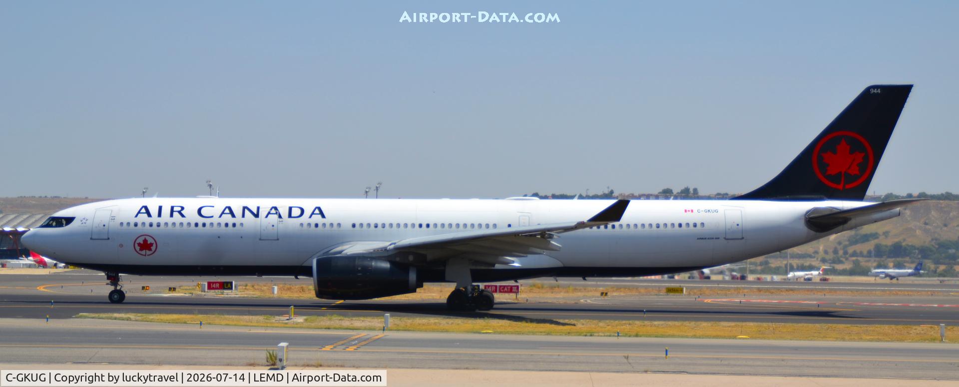 Aircraft C-GKUG, 2010 Airbus A330-343X, c/n 1149, Air Canada A330-300 taxiing at Madrid (LEMD) to takeoff RWY32L, at LEMD, photo by luckytravel