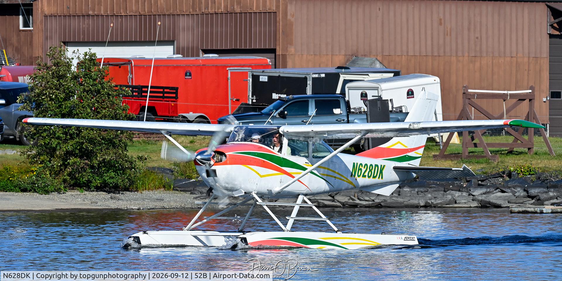 Aircraft N628DK, 1964 Cessna 182G Skylane, c/n 18255786, Greenville Fly in Parade 26, at 52B, photo by topgunphotography
