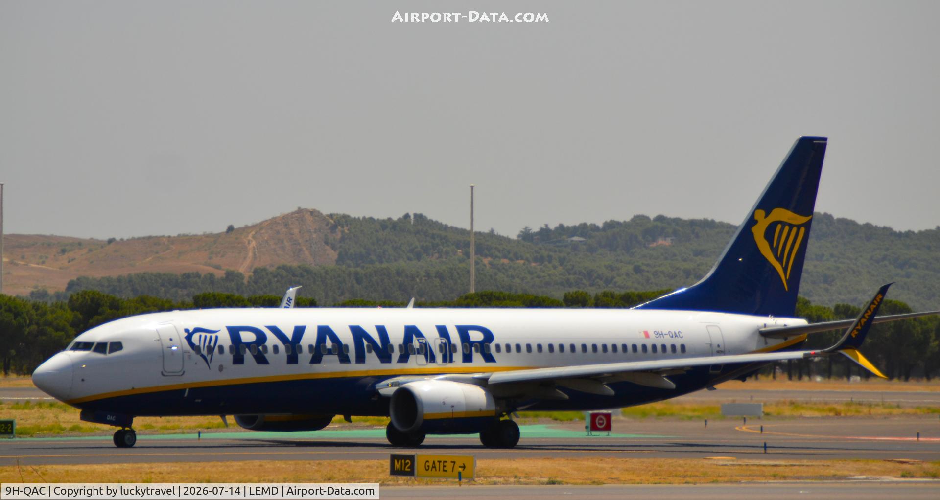 Aircraft 9H-QAC, 2017 Boeing 737-8AS, c/n 44789 l/n 6399, Ryanair B737-800 (Split Scimitar Winglets) taxiing at Madrid (LEMD) to takeoff RWY32L, at LEMD, photo by luckytravel