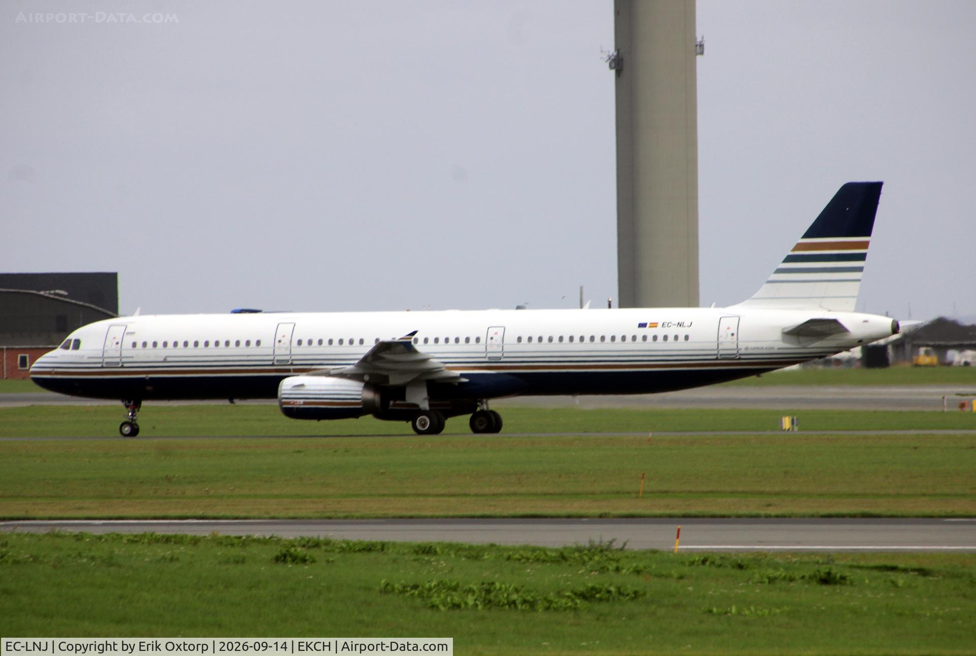Aircraft EC-LNJ, EC-LNJ landed rw 04L, at EKCH, photo by Erik Oxtorp