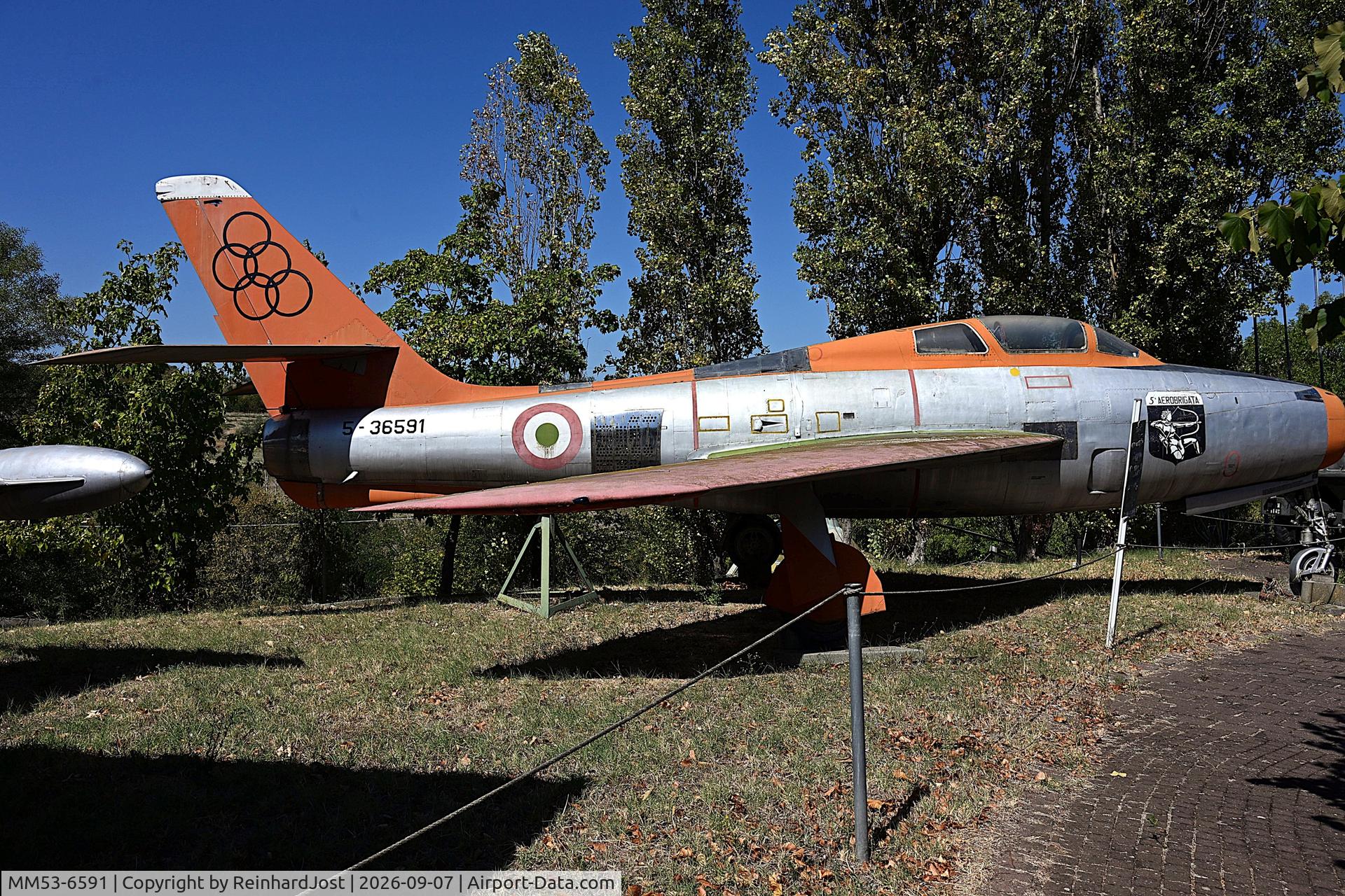 Aircraft MM53-6591, 1953 Republic F-84F Thunderstreak, c/n Not found (53-6591), Thunderstreak with a badge of the 5th Aerobrigata at the Parco Tematico dell Aviazione near Rimini, Italy, photo by ReinhardJost
