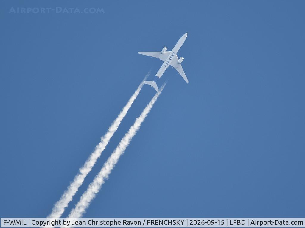 Aircraft F-WMIL, 2016 Airbus A350-1041, c/n 059, level 330, AIB81IL, at LFBD, photo by Jean Christophe Ravon / FRENCHSKY