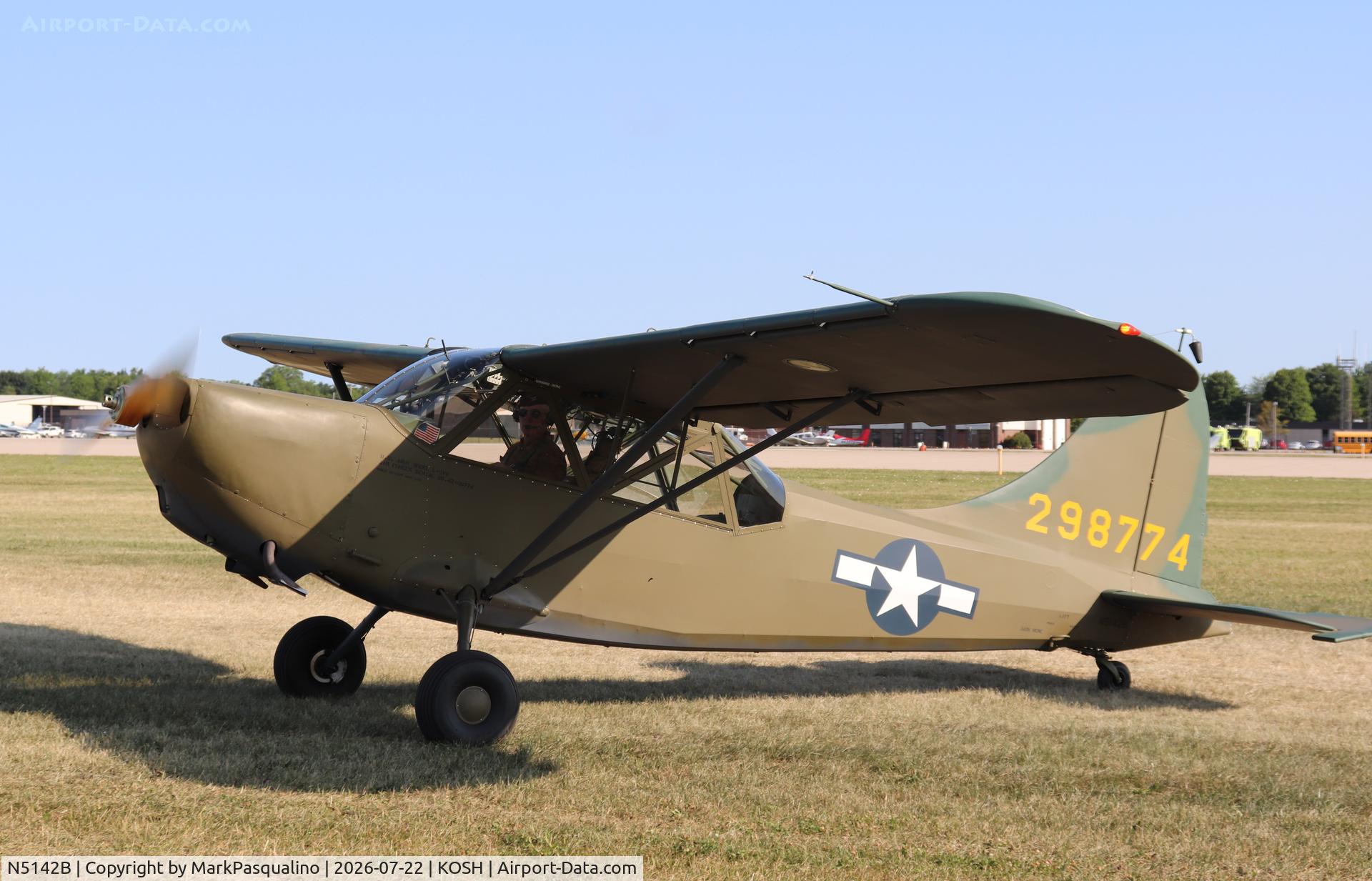 Aircraft N5142B, Stinson L-5G Sentinel, c/n Not found 42-98774/N5142B, Stinson L-5G, at KOSH, photo by MarkPasqualino