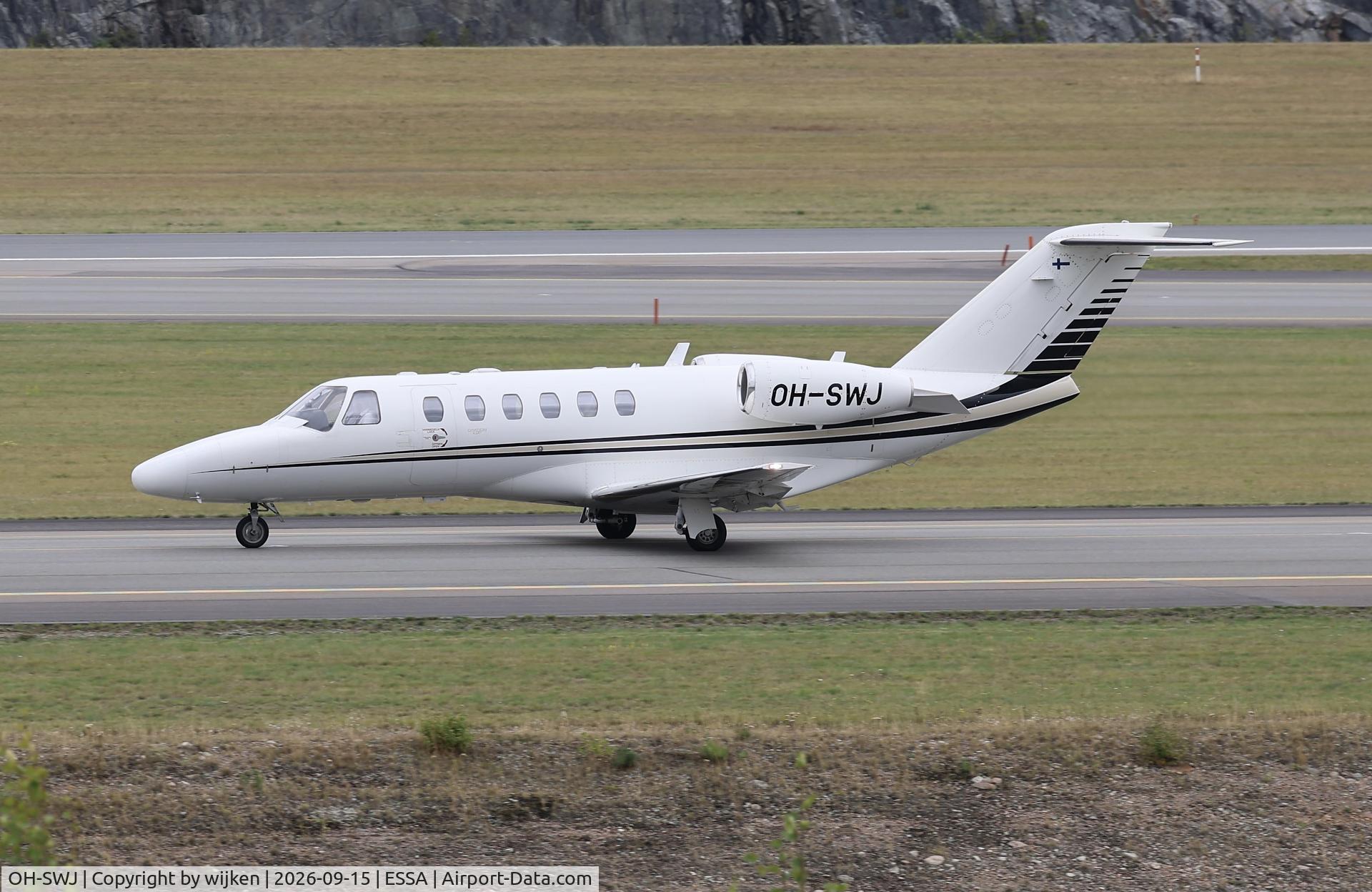 Aircraft OH-SWJ, 2009 Cessna 525 CitationJet CJ2+, c/n 525A0443, Twy W, at ESSA, photo by wijken